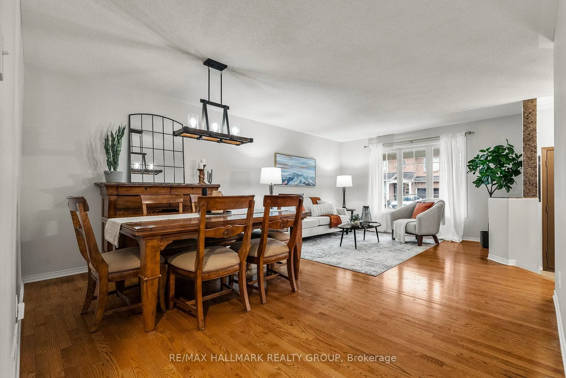 Photo 6 of 18 Irish Rose Crescent, Ottawa, Barrhaven - Longfields — HOMEH