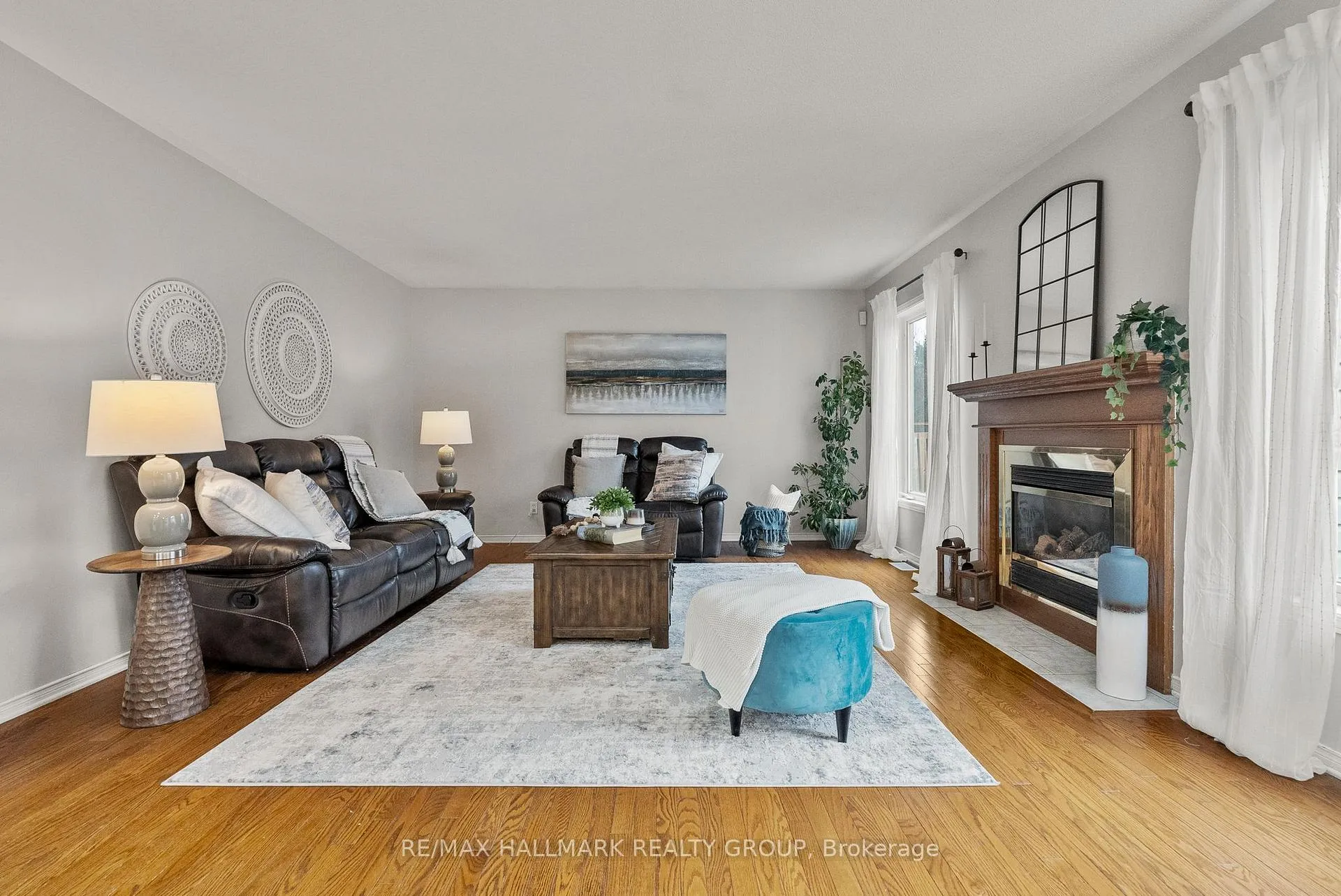 Photo 12 of 18 Irish Rose Crescent, Ottawa, Barrhaven - Longfields — HOMEH
