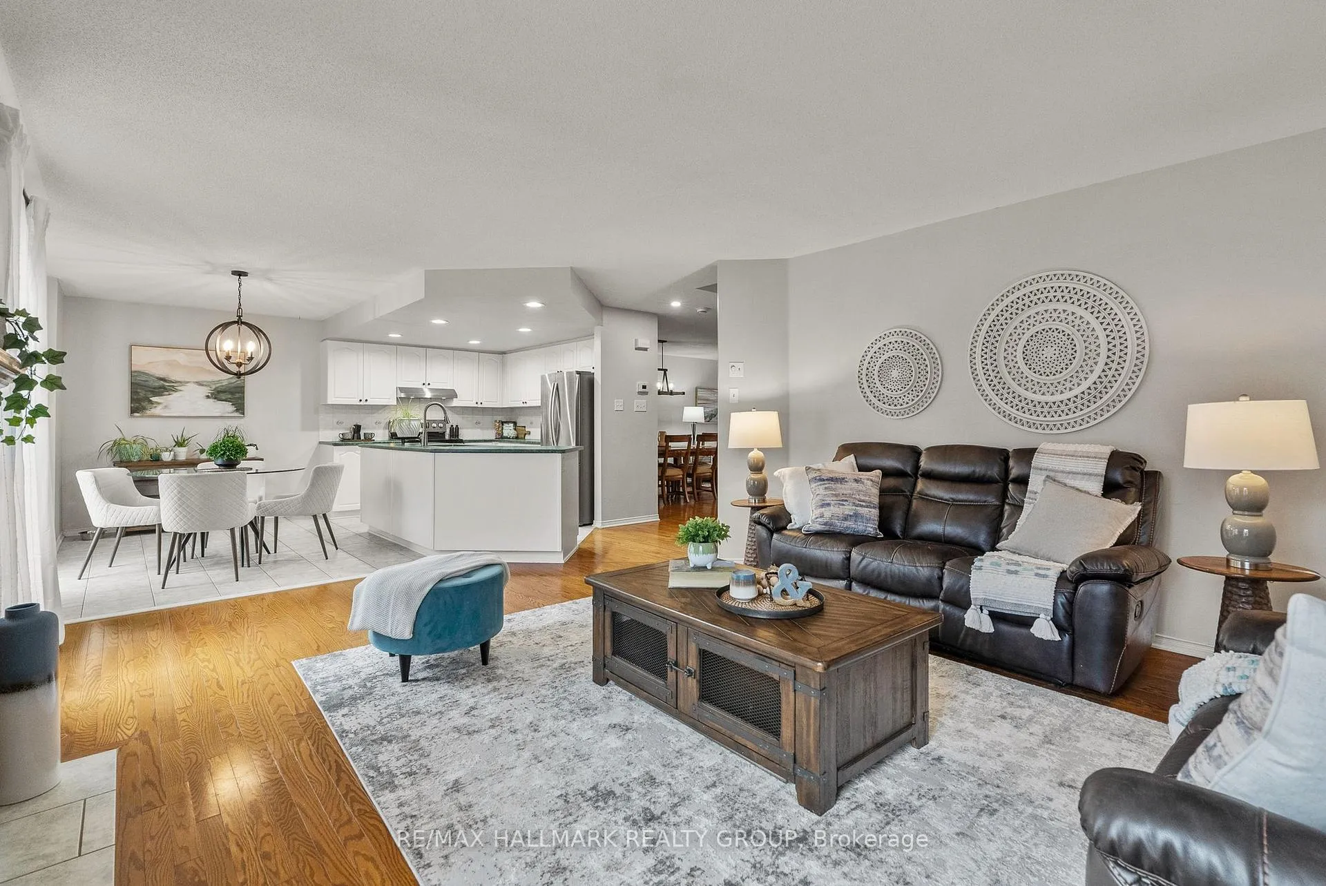 Photo 14 of 18 Irish Rose Crescent, Ottawa, Barrhaven - Longfields — HOMEH