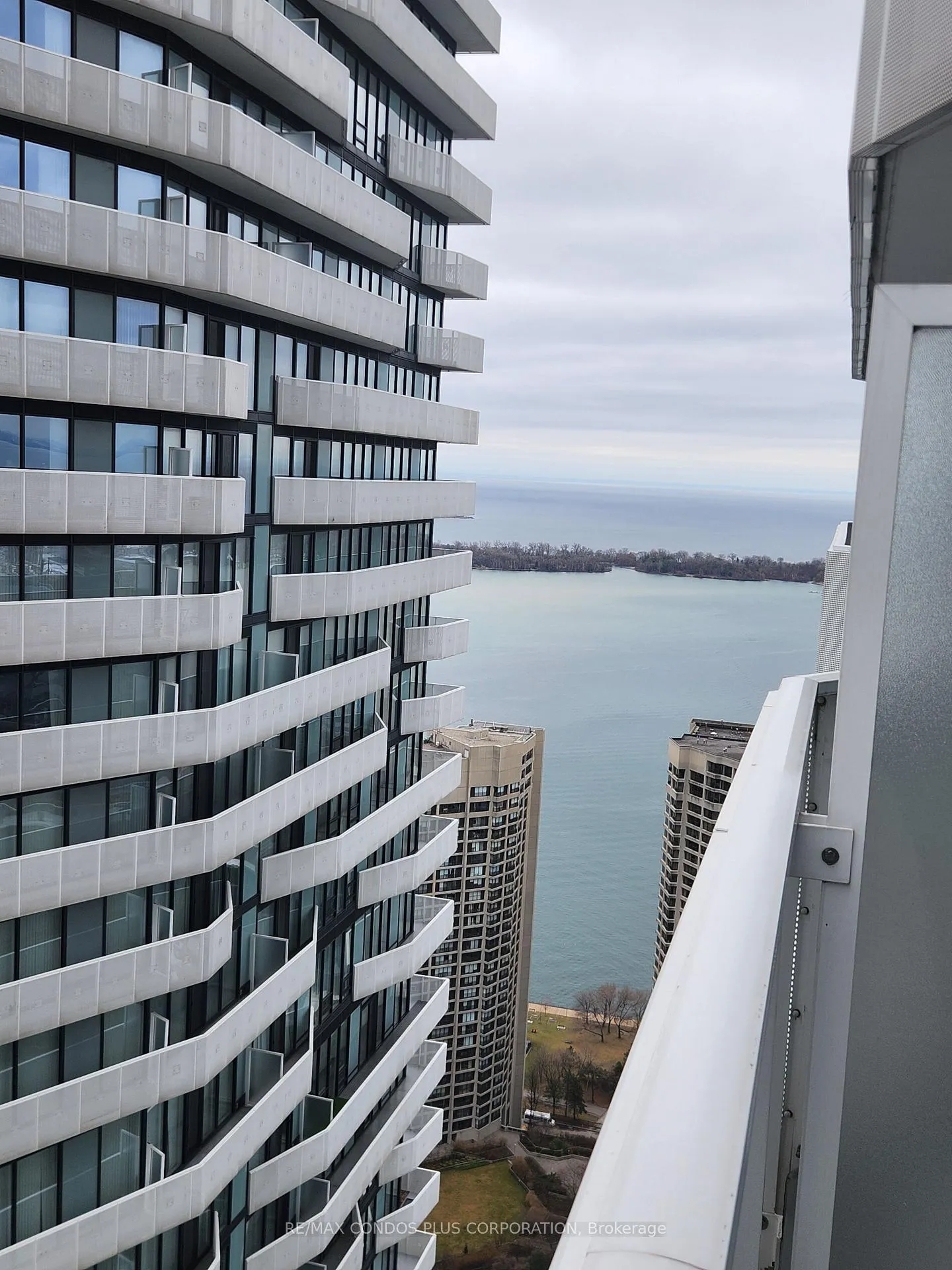 Photo 1 of Unit 5604, 100 Harbour Street, Toronto, Waterfront Communities — HOMEH