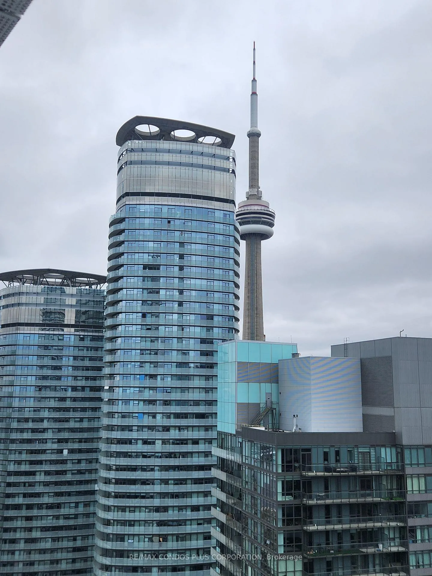 Photo 10 of Unit 5604, 100 Harbour Street, Toronto, Waterfront Communities — HOMEH