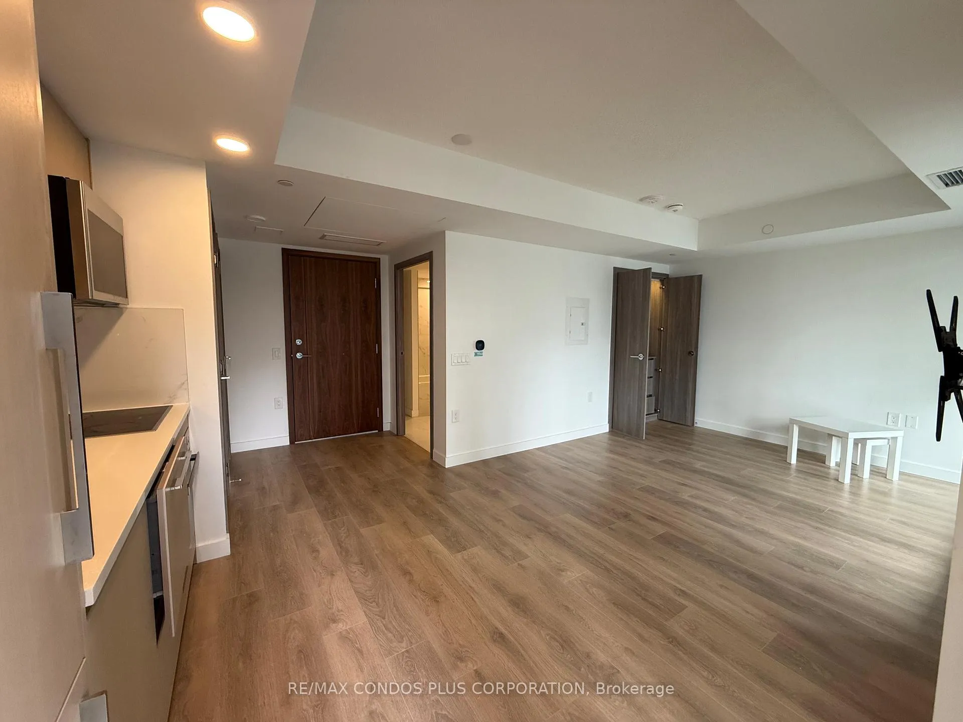 Photo 2 of Unit 712, 38 Widmer Street, Toronto, Waterfront Communities — HOMEH