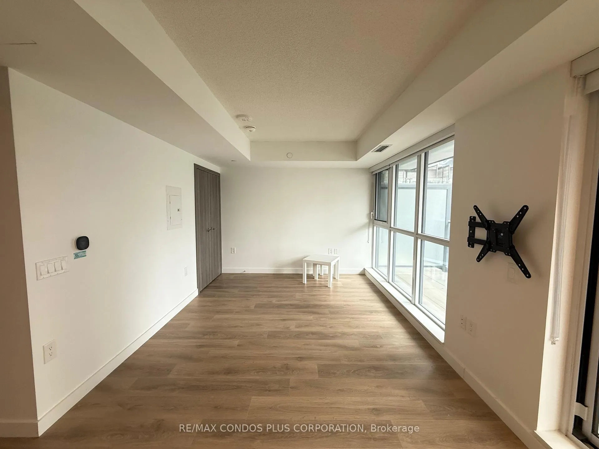 Photo 5 of Unit 712, 38 Widmer Street, Toronto, Waterfront Communities — HOMEH