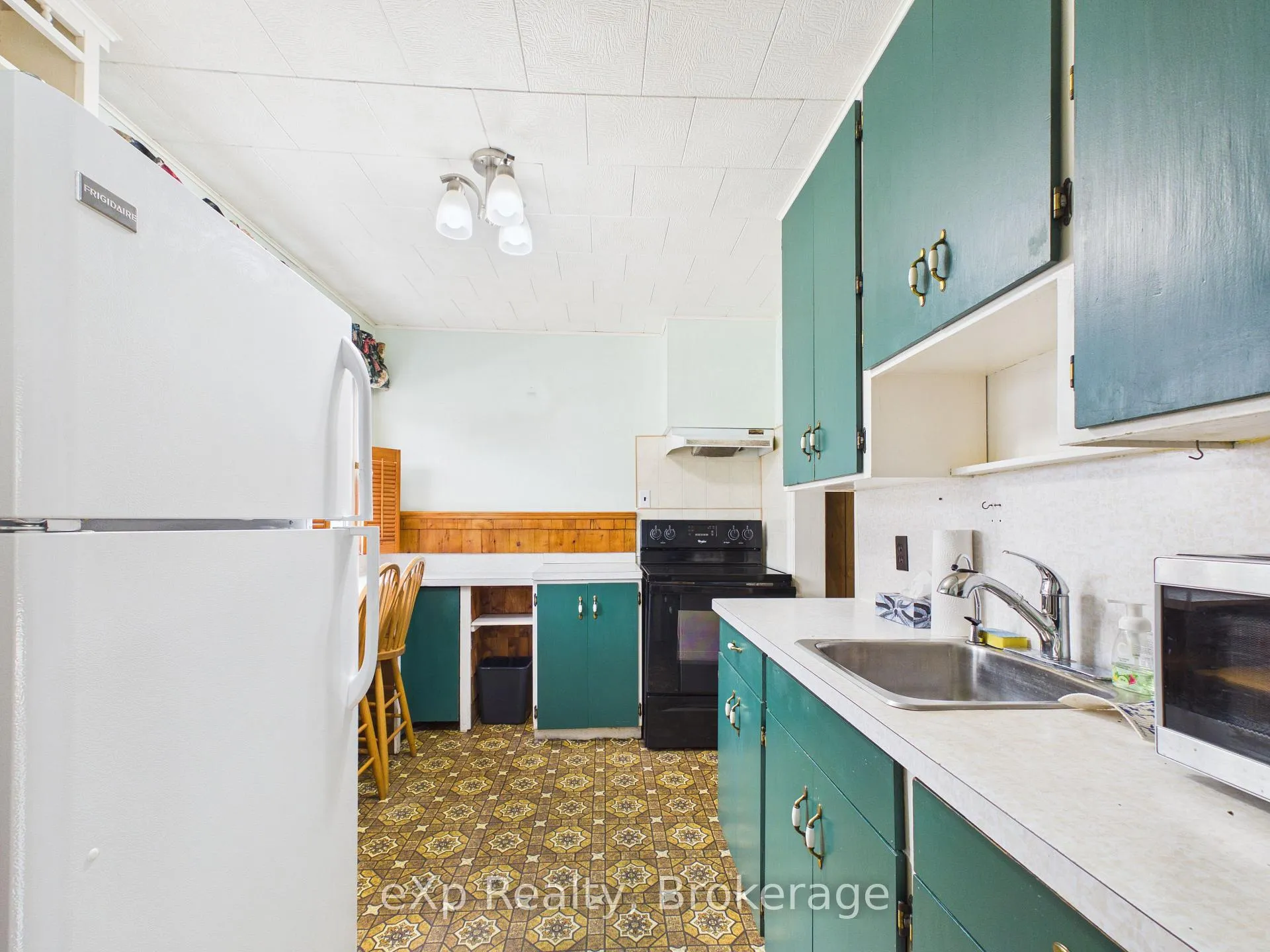 Photo 13 of 203 May Street, Brockton — HOMEH