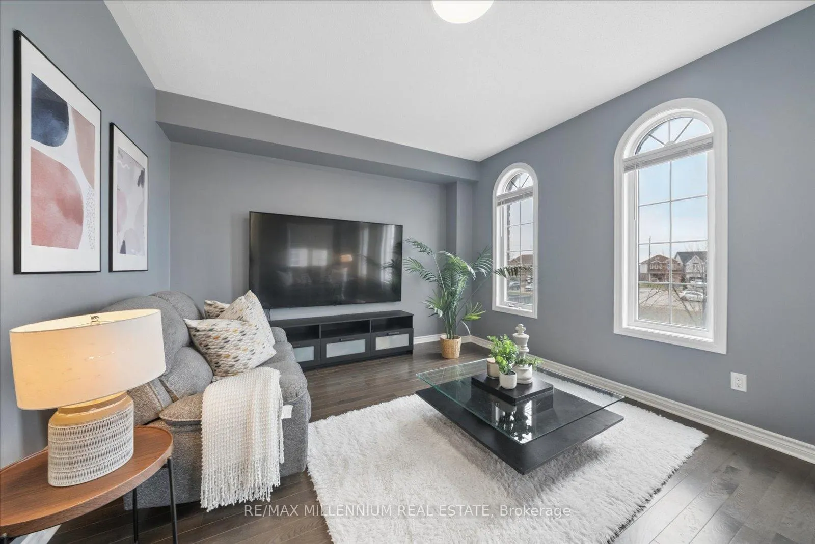 Photo 4 of 78 Ferris Square, Clarington, Courtice — HOMEH