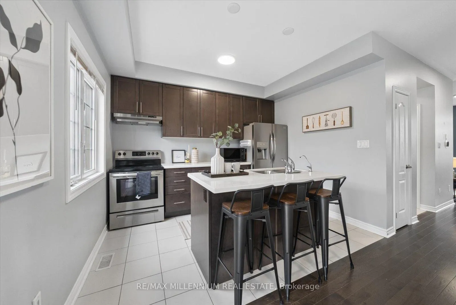 Photo 12 of 78 Ferris Square, Clarington, Courtice — HOMEH