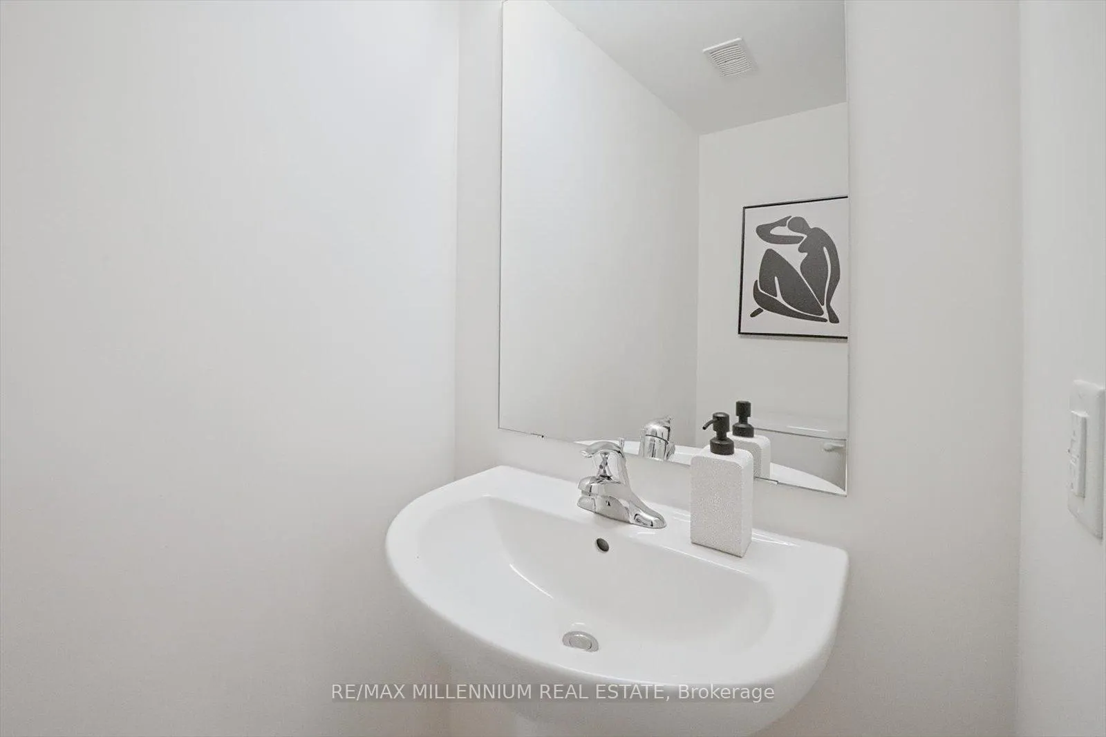Photo 24 of 78 Ferris Square, Clarington, Courtice — HOMEH