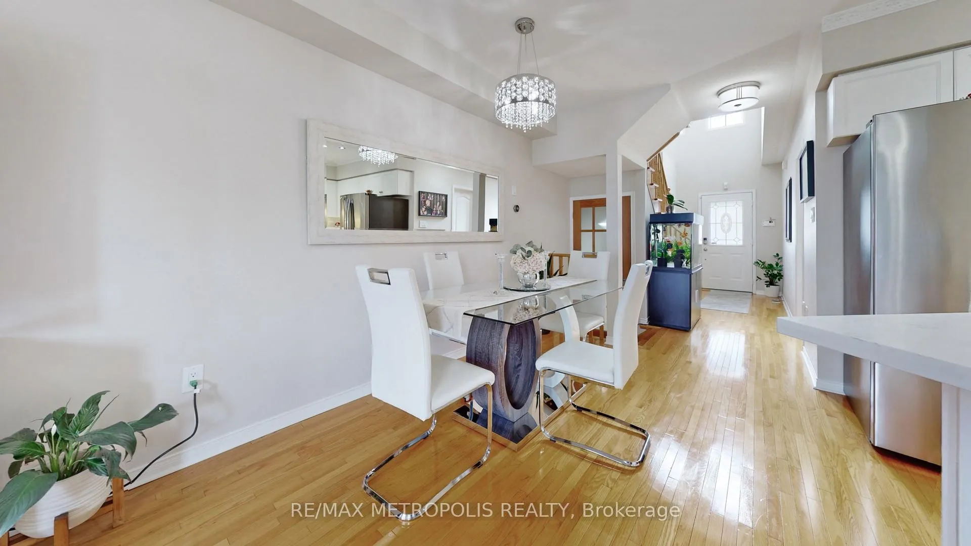 Photo 14 of 220 Deepsprings Crescent, Vaughan, Vellore Village — HOMEH