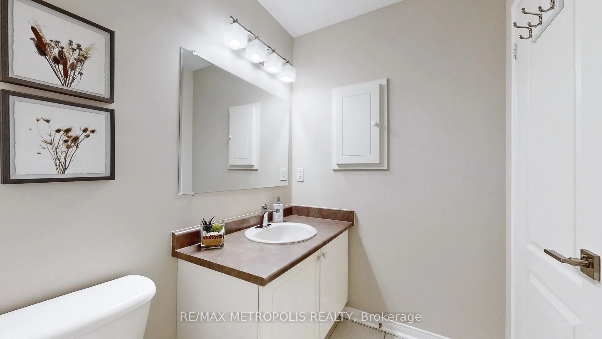 Photo 25 of 220 Deepsprings Crescent, Vaughan, Vellore Village — HOMEH