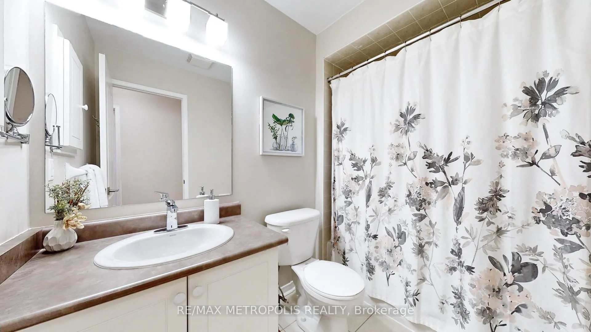 Photo 34 of 220 Deepsprings Crescent, Vaughan, Vellore Village — HOMEH