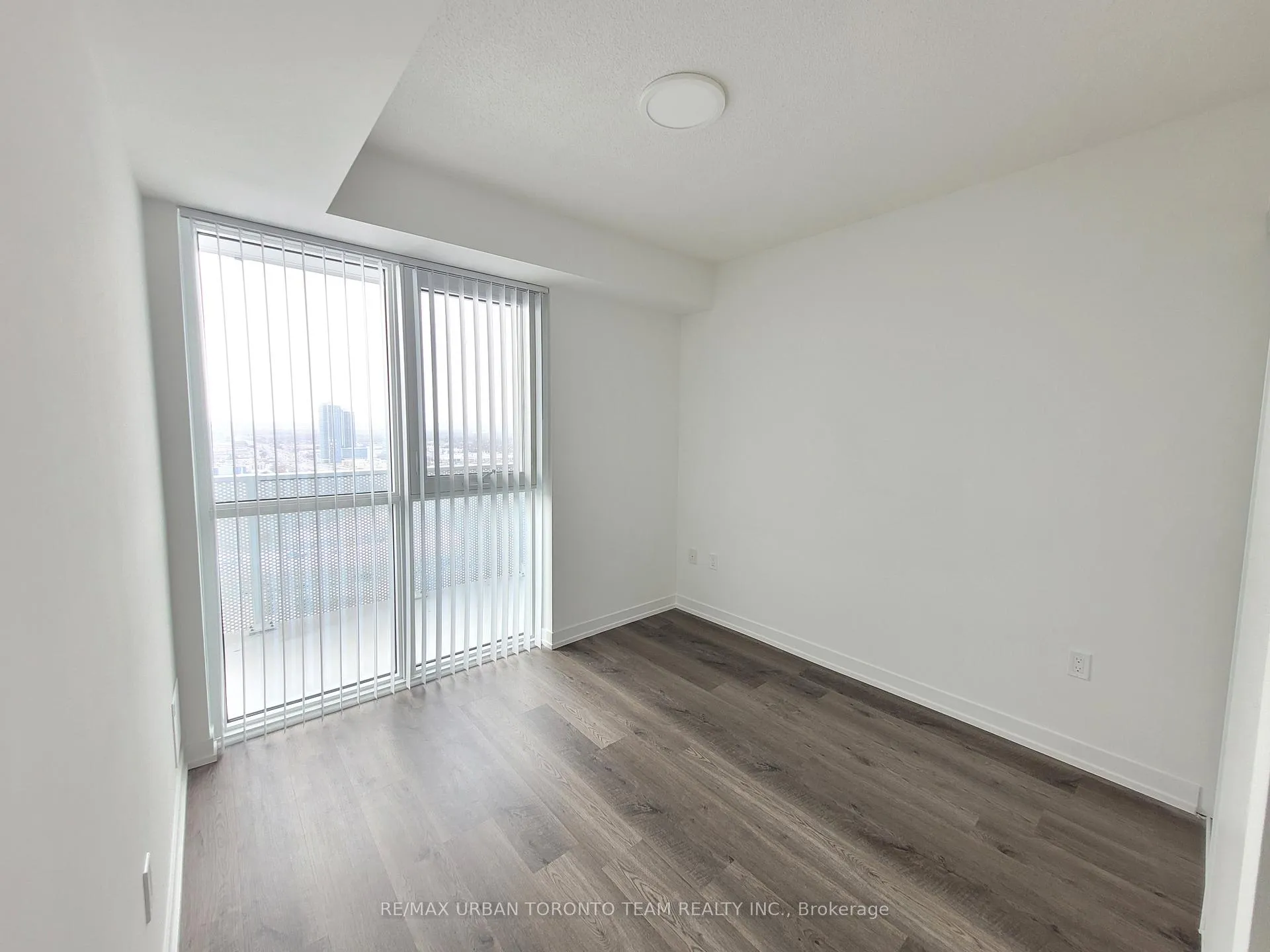 Photo 6 of Unit 2710, 195 Commerce Street, Vaughan, Vaughan Corporate Centre — HOMEH
