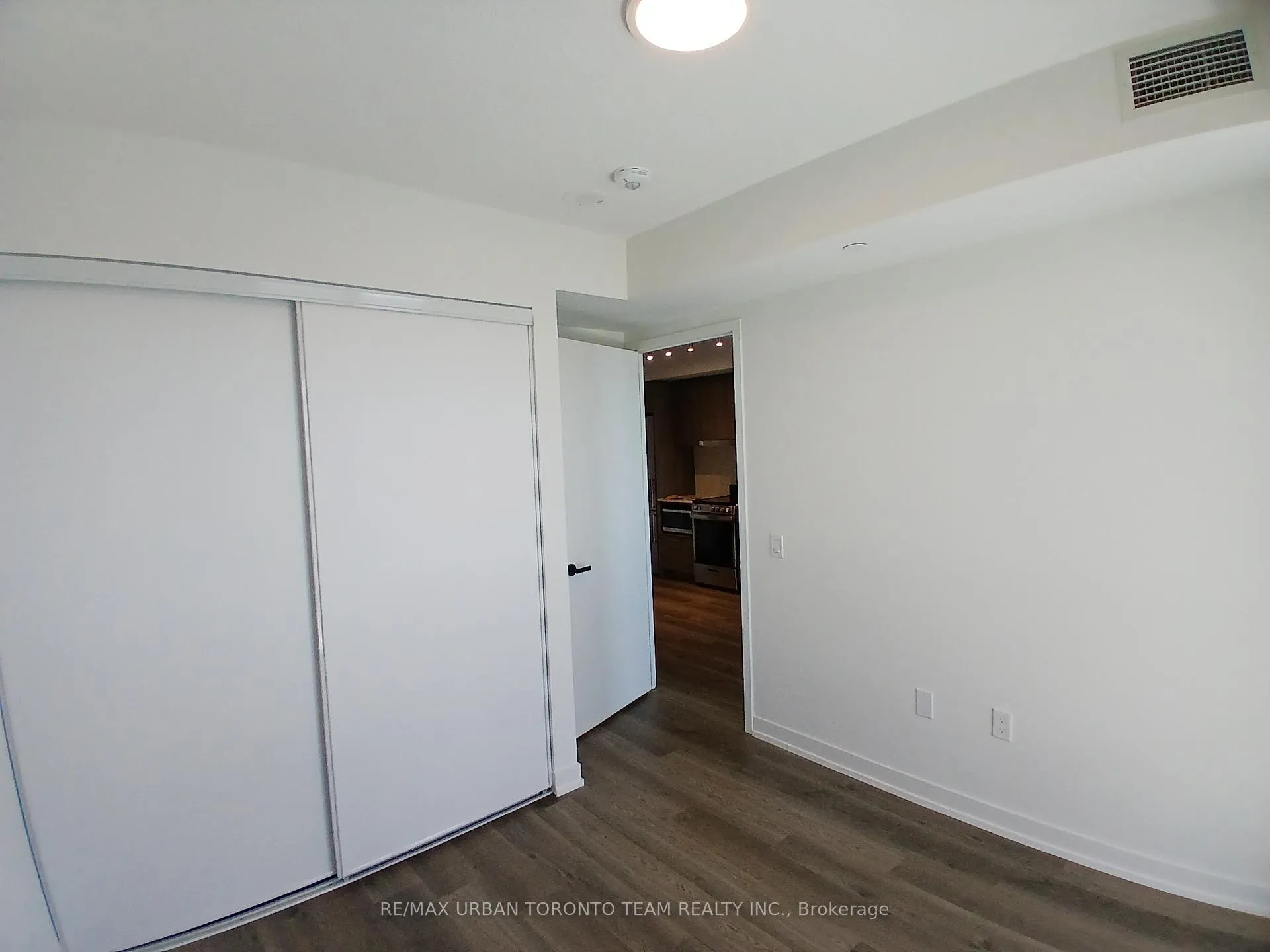 Photo 11 of Unit 2710, 195 Commerce Street, Vaughan, Vaughan Corporate Centre — HOMEH