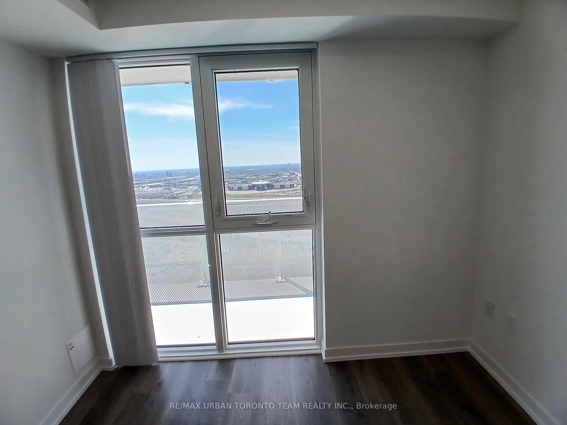 Photo 12 of Unit 2710, 195 Commerce Street, Vaughan, Vaughan Corporate Centre — HOMEH