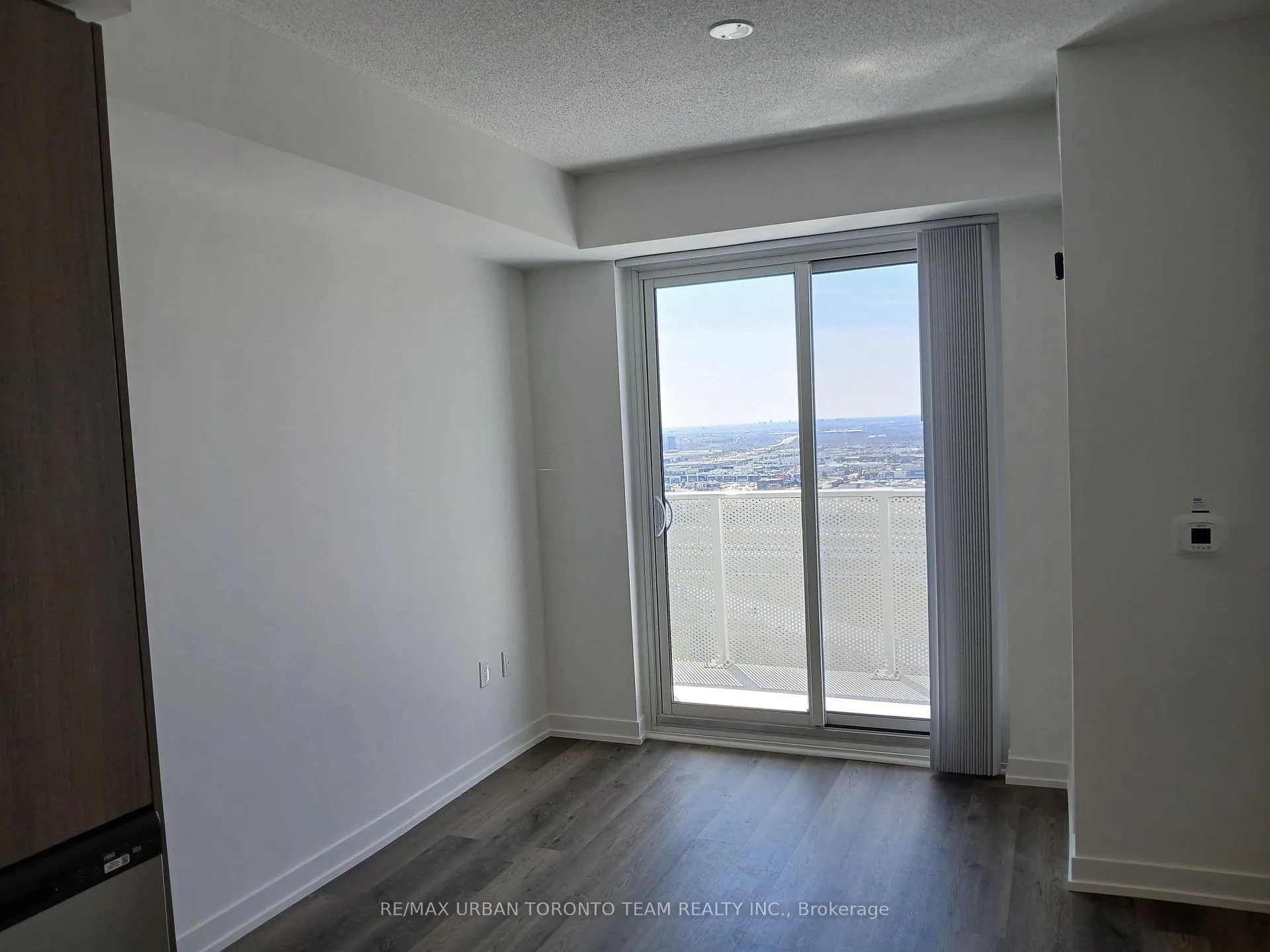 Photo 13 of Unit 2710, 195 Commerce Street, Vaughan, Vaughan Corporate Centre — HOMEH