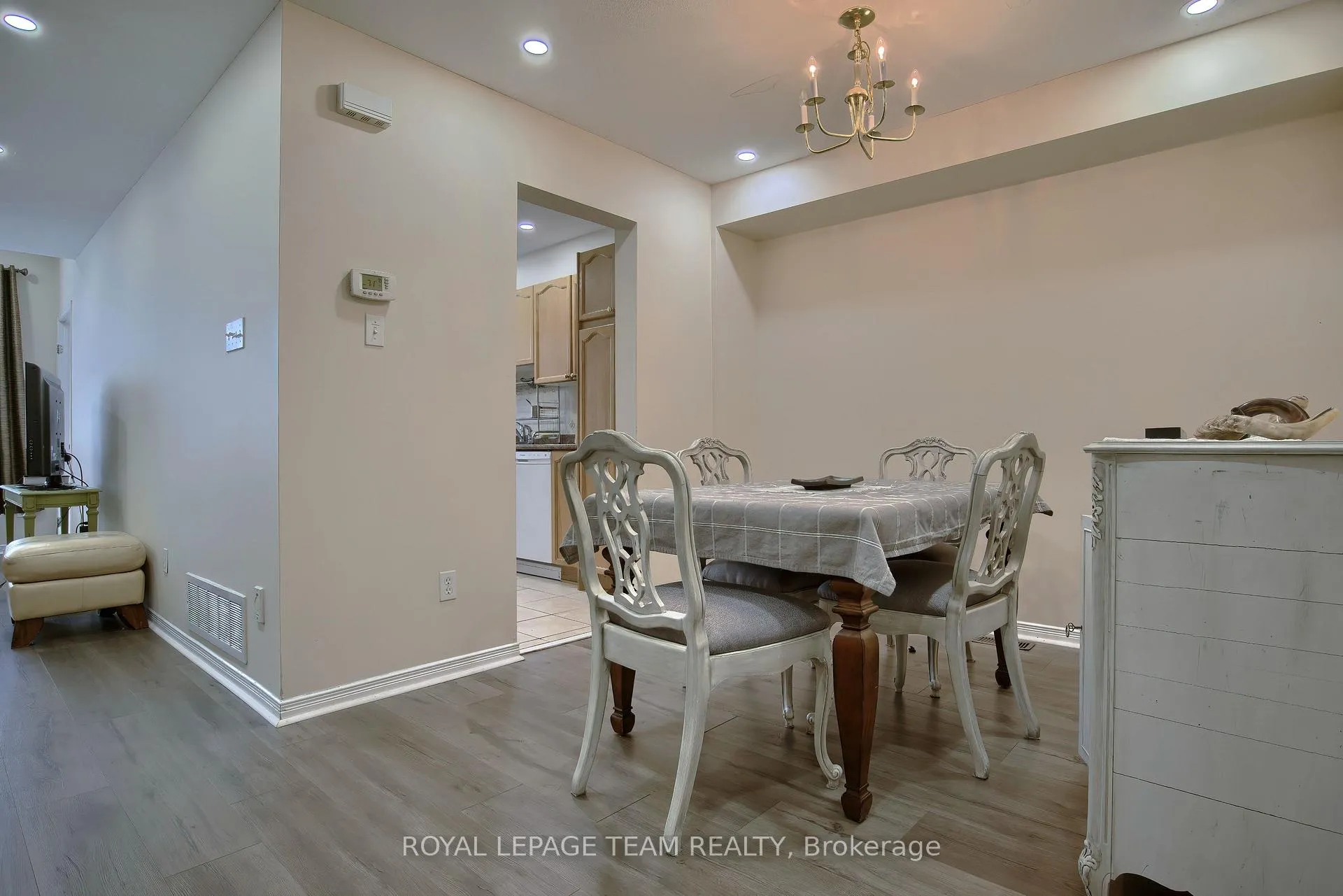 Photo 3 of 508 Aberfoyle Circle, Ottawa, Kanata - Morgan's Grant/South March — HOMEH