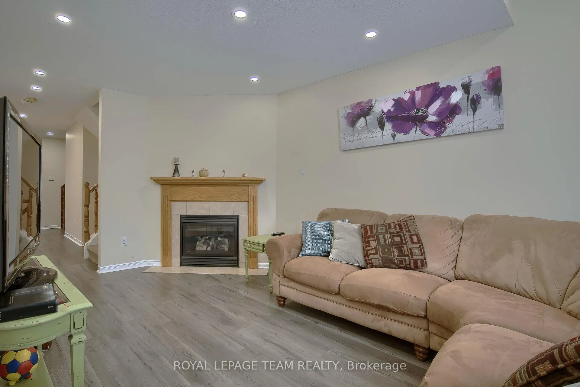 Photo 7 of 508 Aberfoyle Circle, Ottawa, Kanata - Morgan's Grant/South March — HOMEH