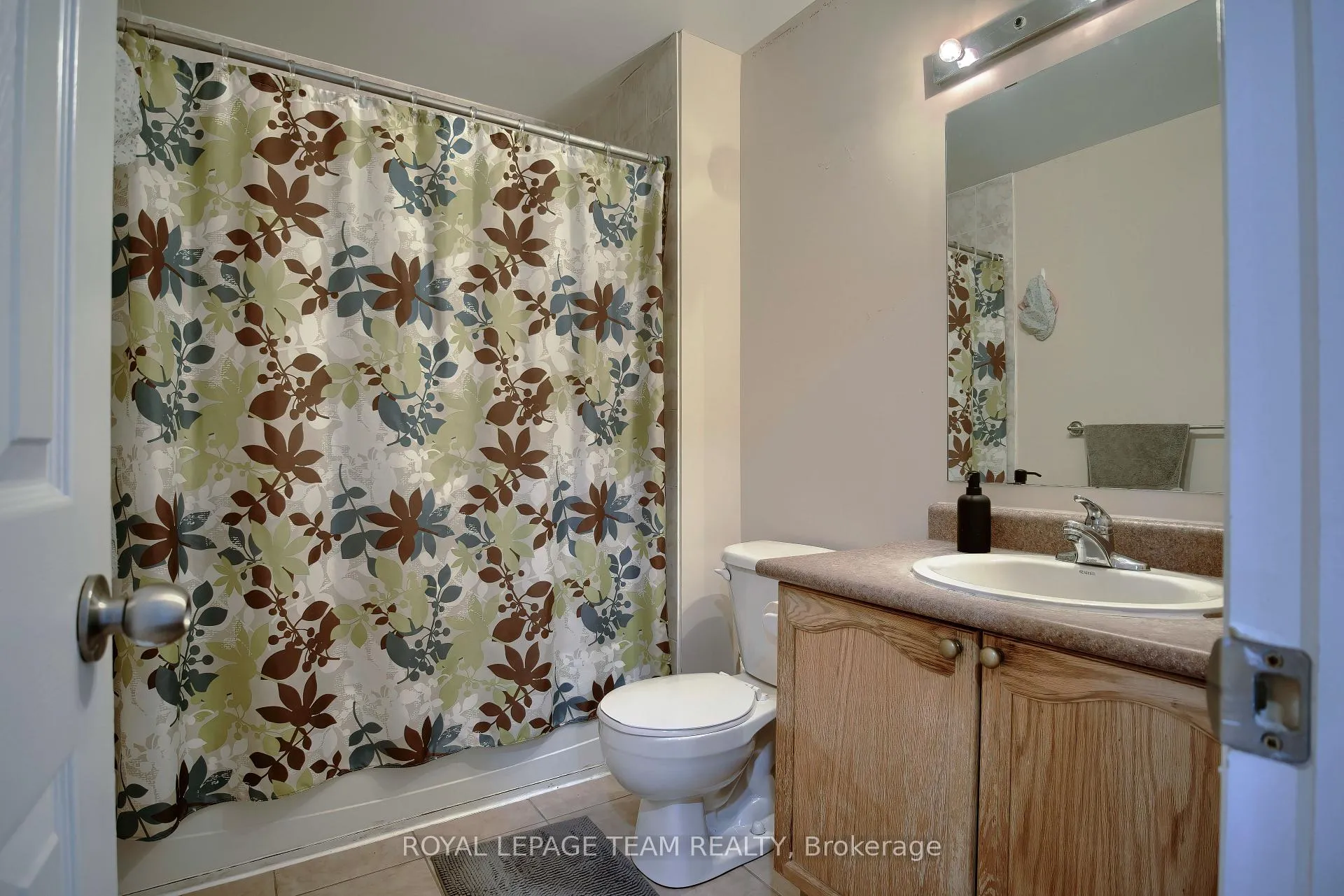 Photo 9 of 508 Aberfoyle Circle, Ottawa, Kanata - Morgan's Grant/South March — HOMEH