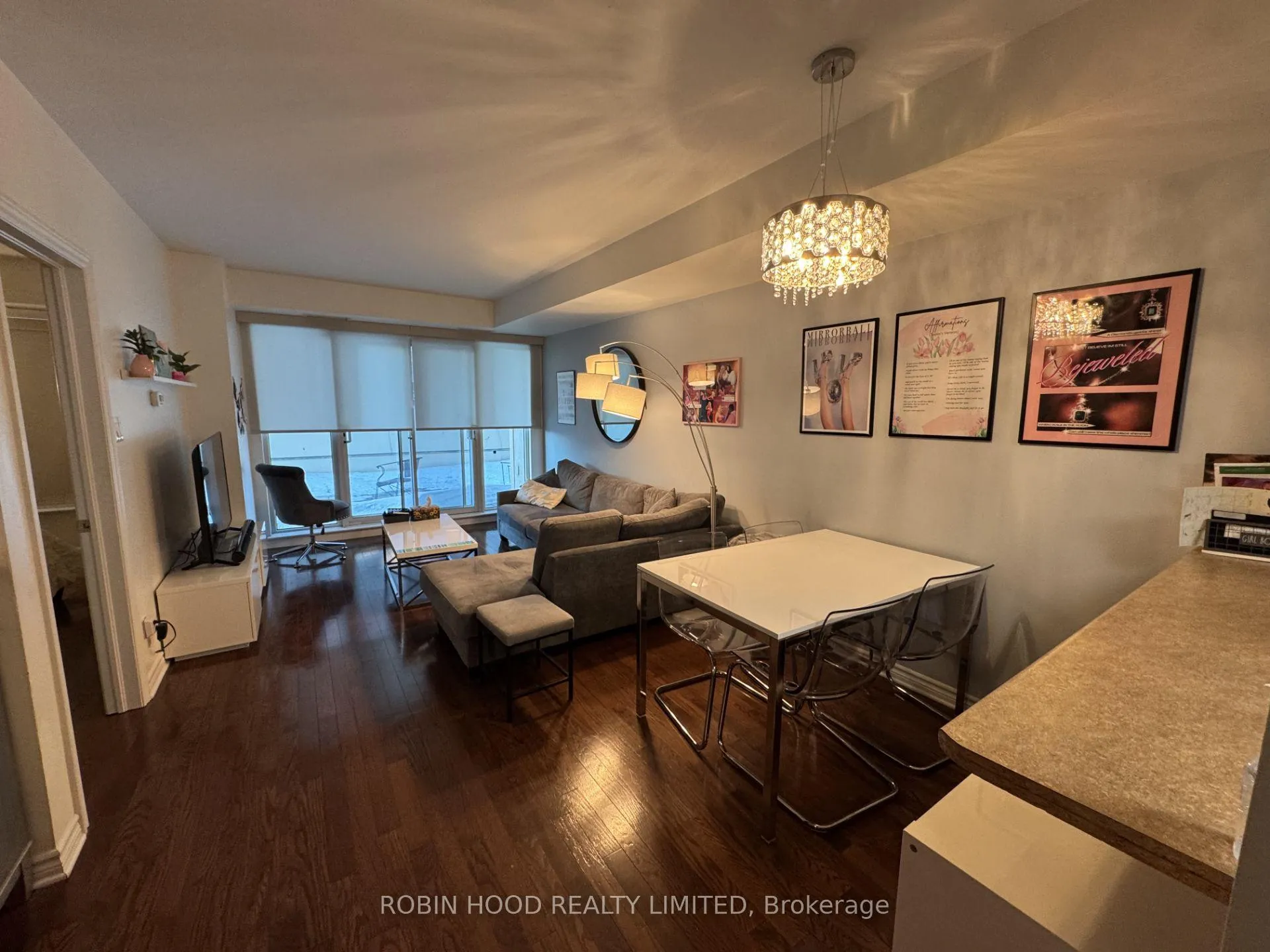 Photo 3 of Unit Unit 201, 200 Rideau Street, Ottawa, Ottawa Centre — HOMEH