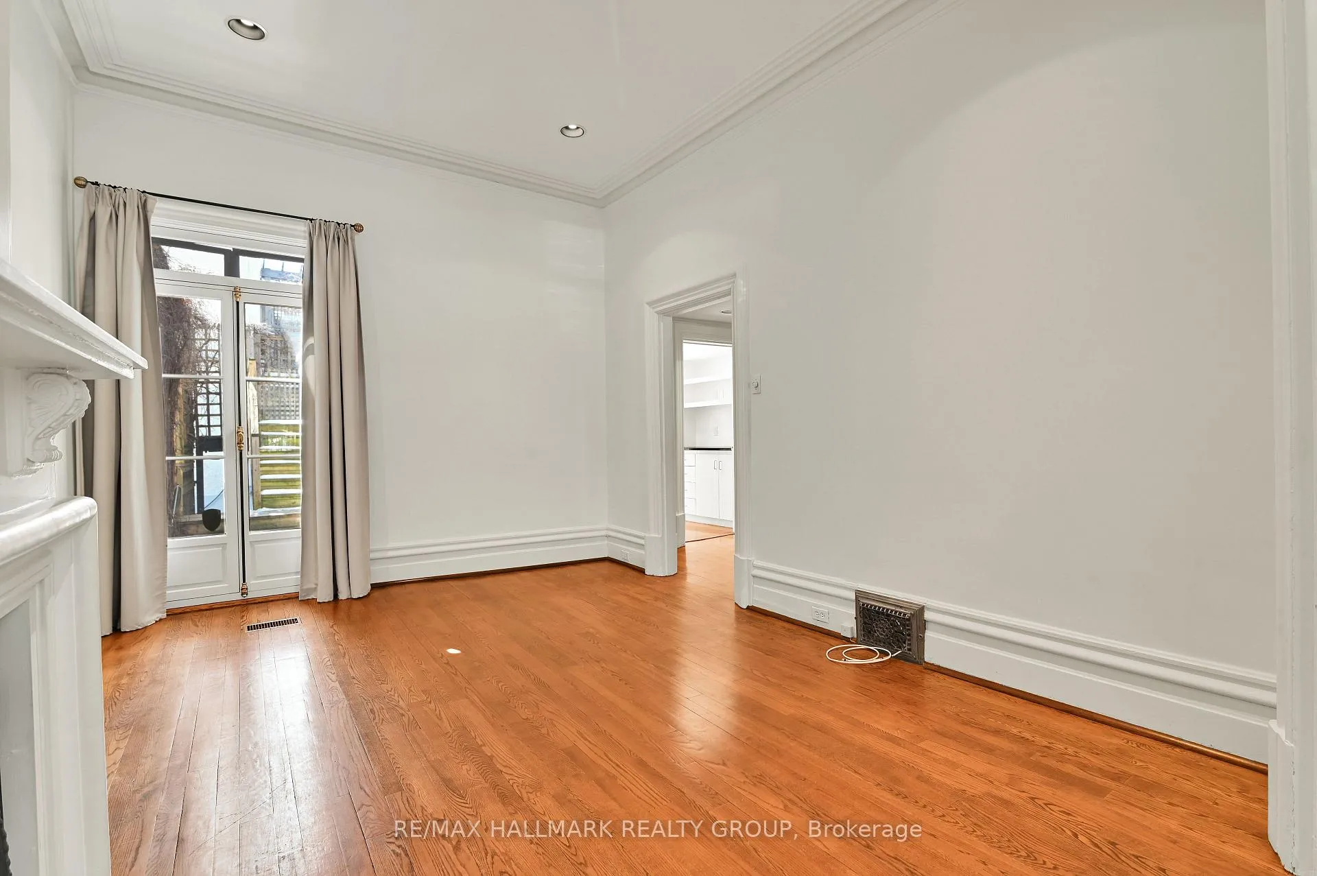 Photo 7 of 189 Mackay Street, Ottawa, New Edinburgh — HOMEH