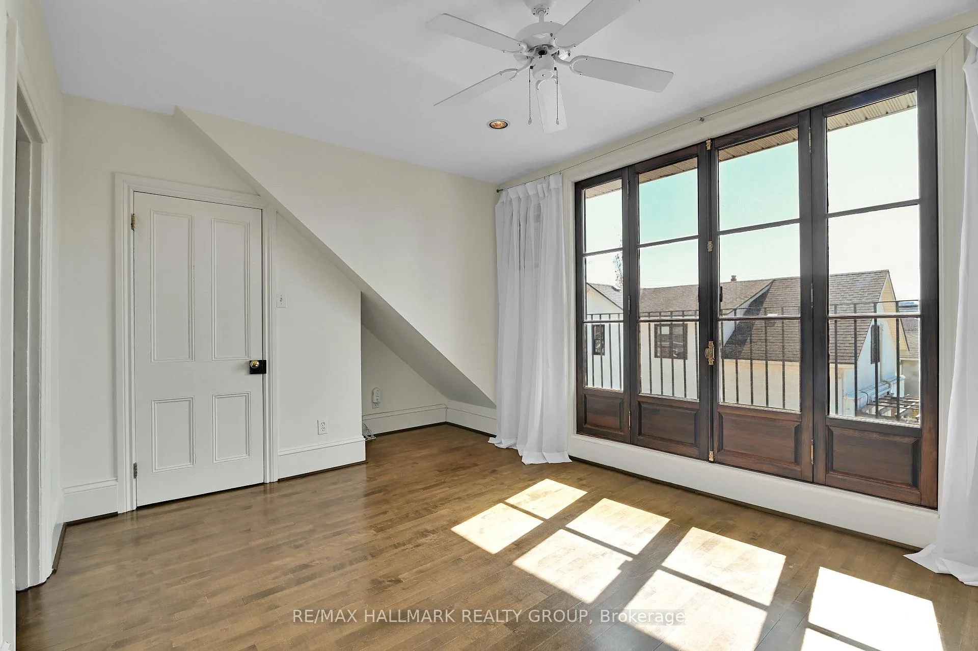 Photo 23 of 189 Mackay Street, Ottawa, New Edinburgh — HOMEH