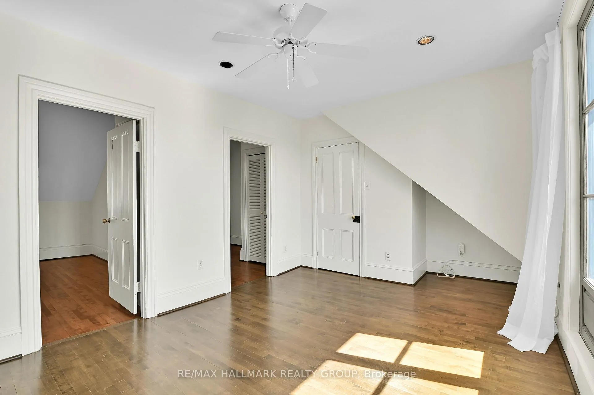 Photo 26 of 189 Mackay Street, Ottawa, New Edinburgh — HOMEH