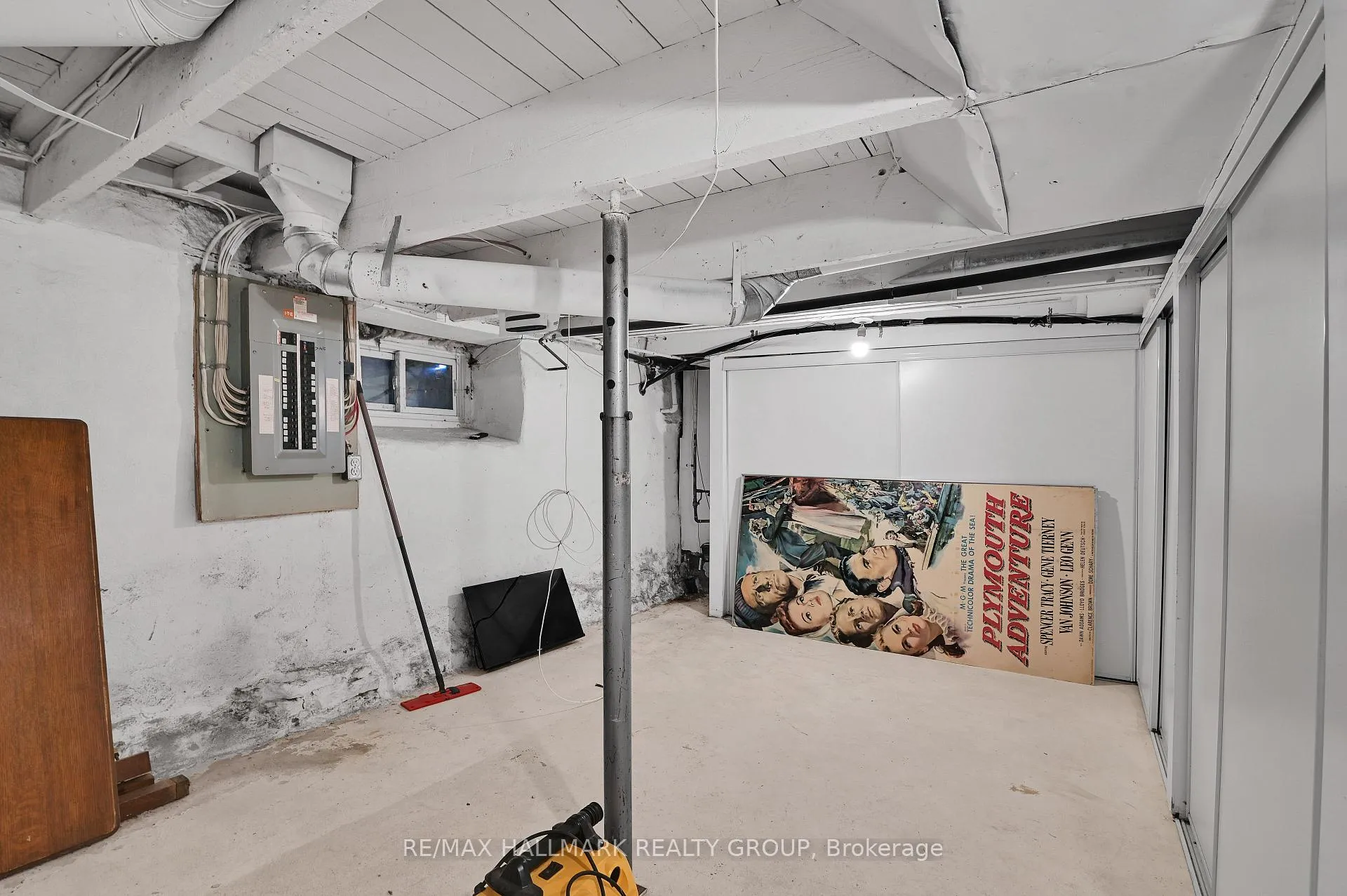 Photo 29 of 189 Mackay Street, Ottawa, New Edinburgh — HOMEH