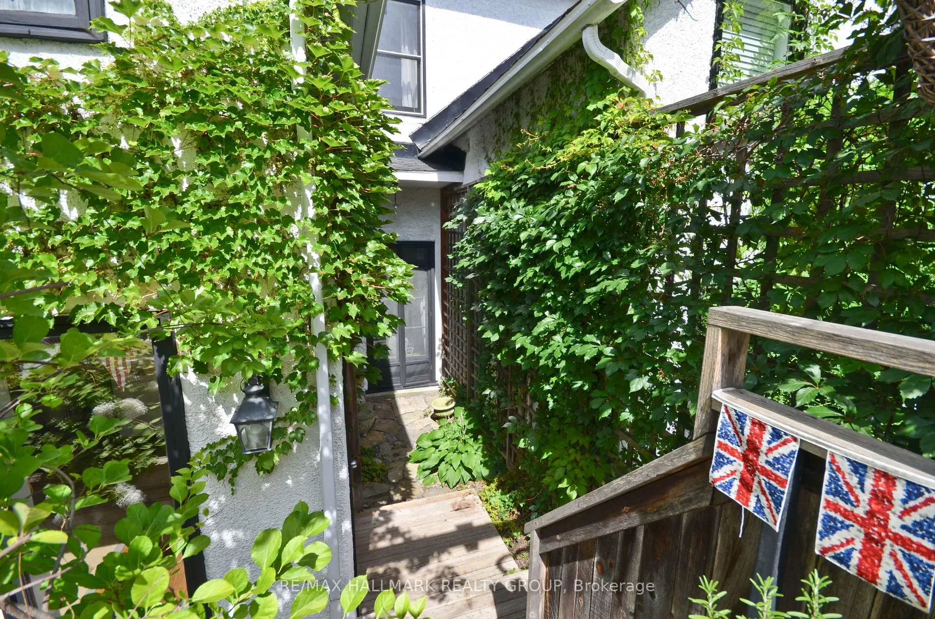 Photo 36 of 189 Mackay Street, Ottawa, New Edinburgh — HOMEH