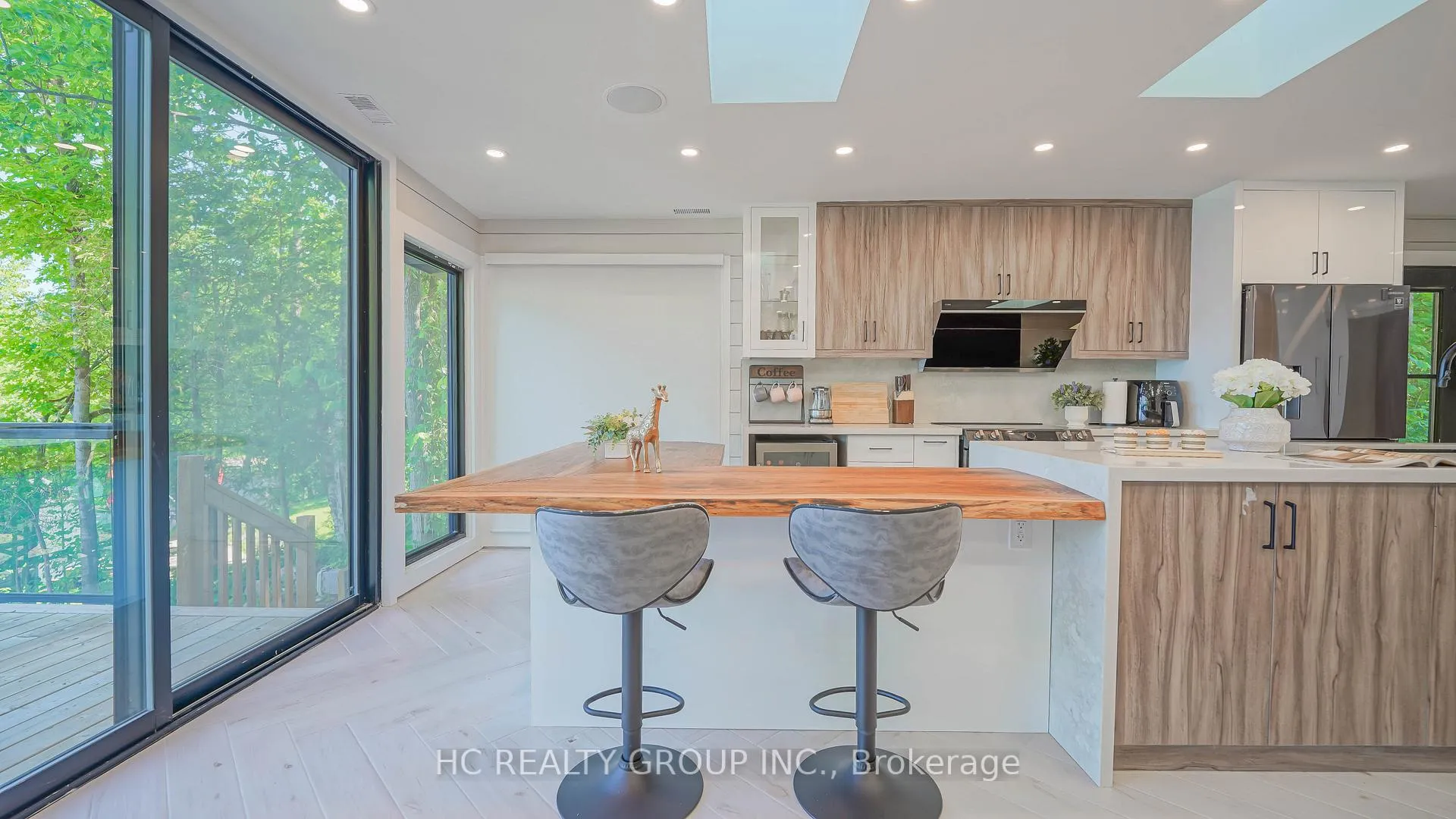 Photo 27 of 456 Silver Birch Drive, Tiny, Rural Tiny — HOMEH