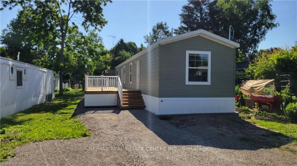 Photo 1 of 77 Park Lane, Hamilton, Rural Flamborough — HOMEH