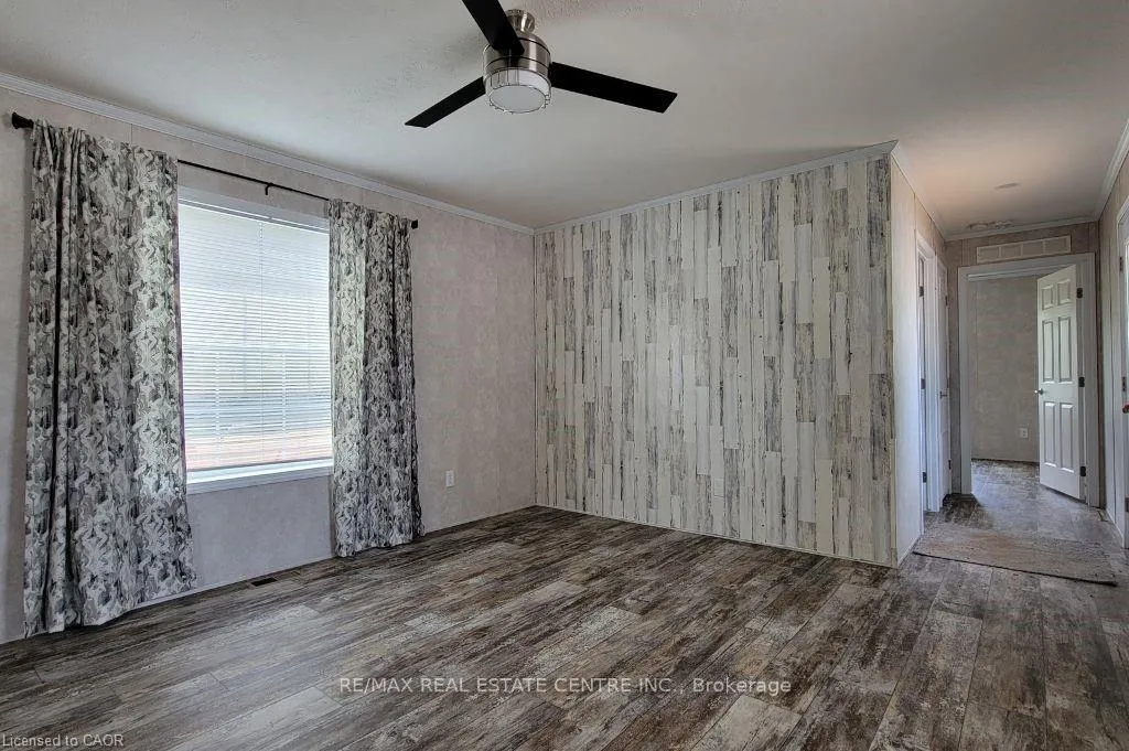 Photo 12 of 77 Park Lane, Hamilton, Rural Flamborough — HOMEH