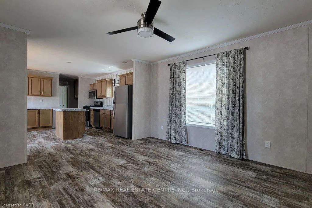 Photo 14 of 77 Park Lane, Hamilton, Rural Flamborough — HOMEH