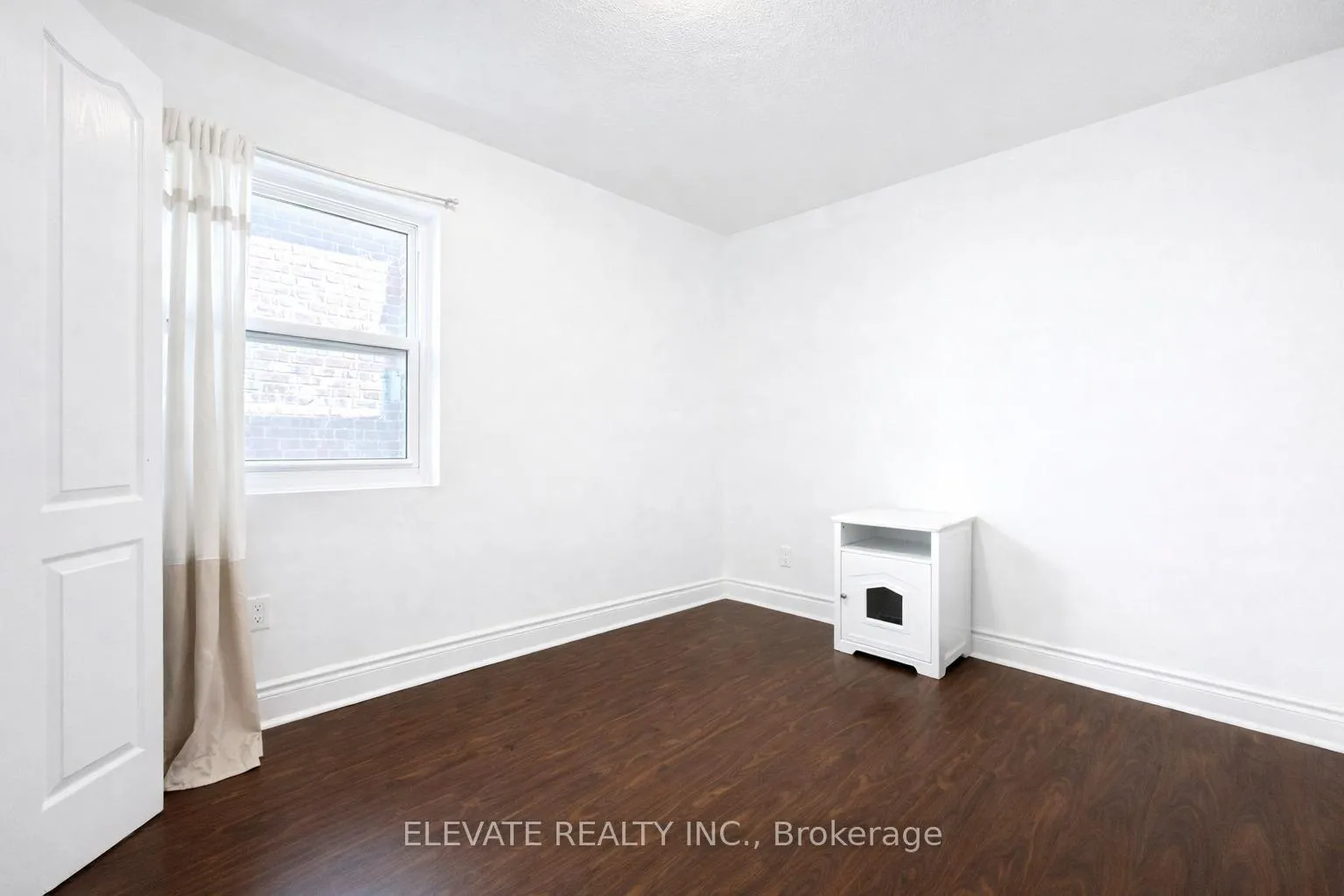 Photo 6 of Unit 2, 1908A Davenport Road, Toronto, Weston-Pellam Park — HOMEH