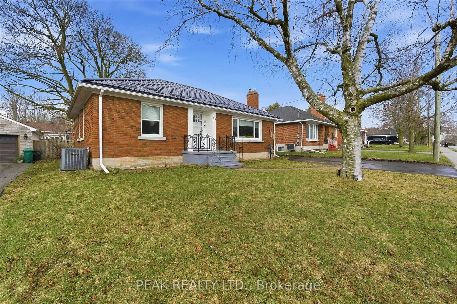 Photo 3 of 34 Scrimger Avenue, Cambridge — HOMEH