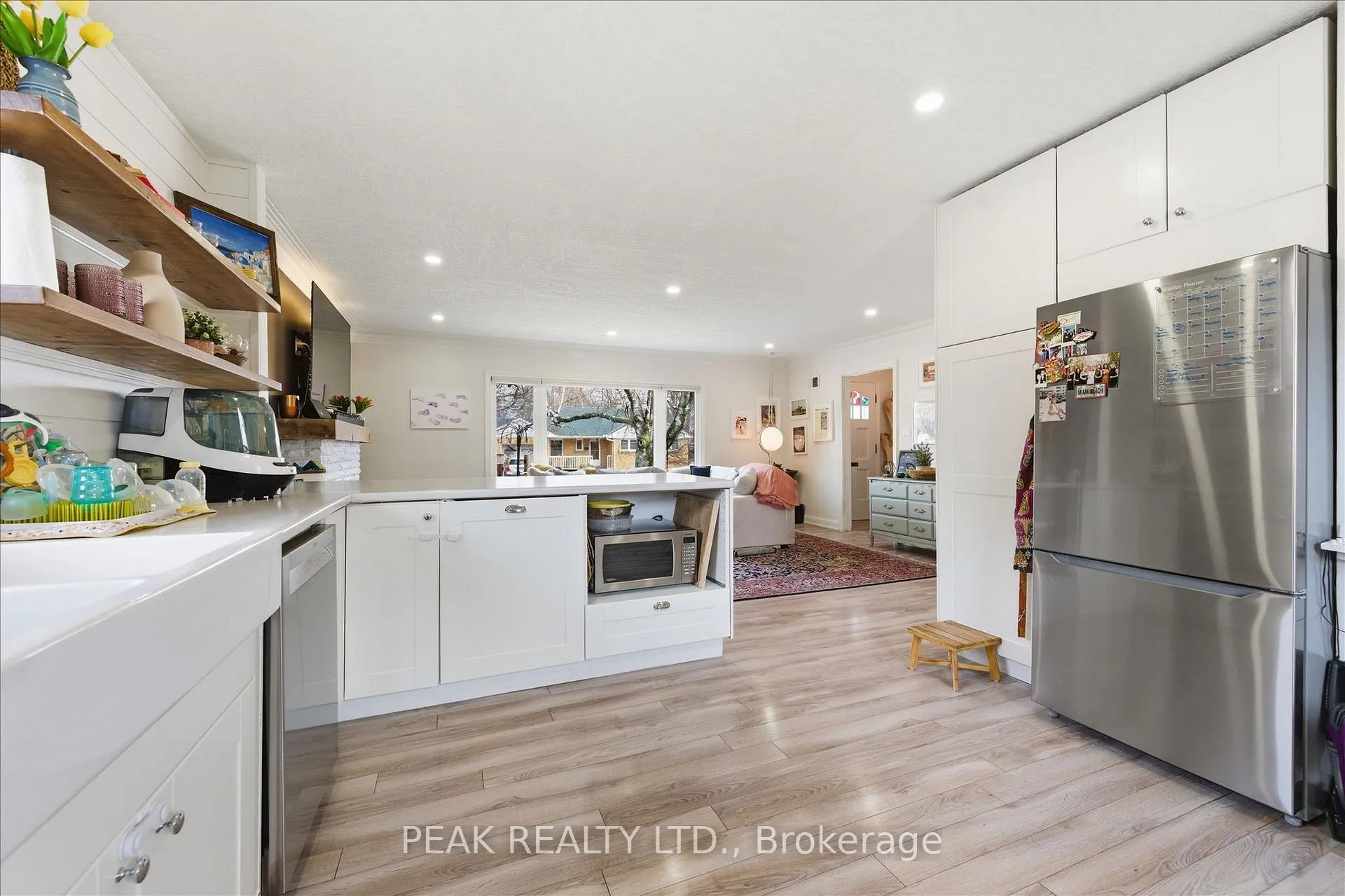 Photo 13 of 34 Scrimger Avenue, Cambridge — HOMEH
