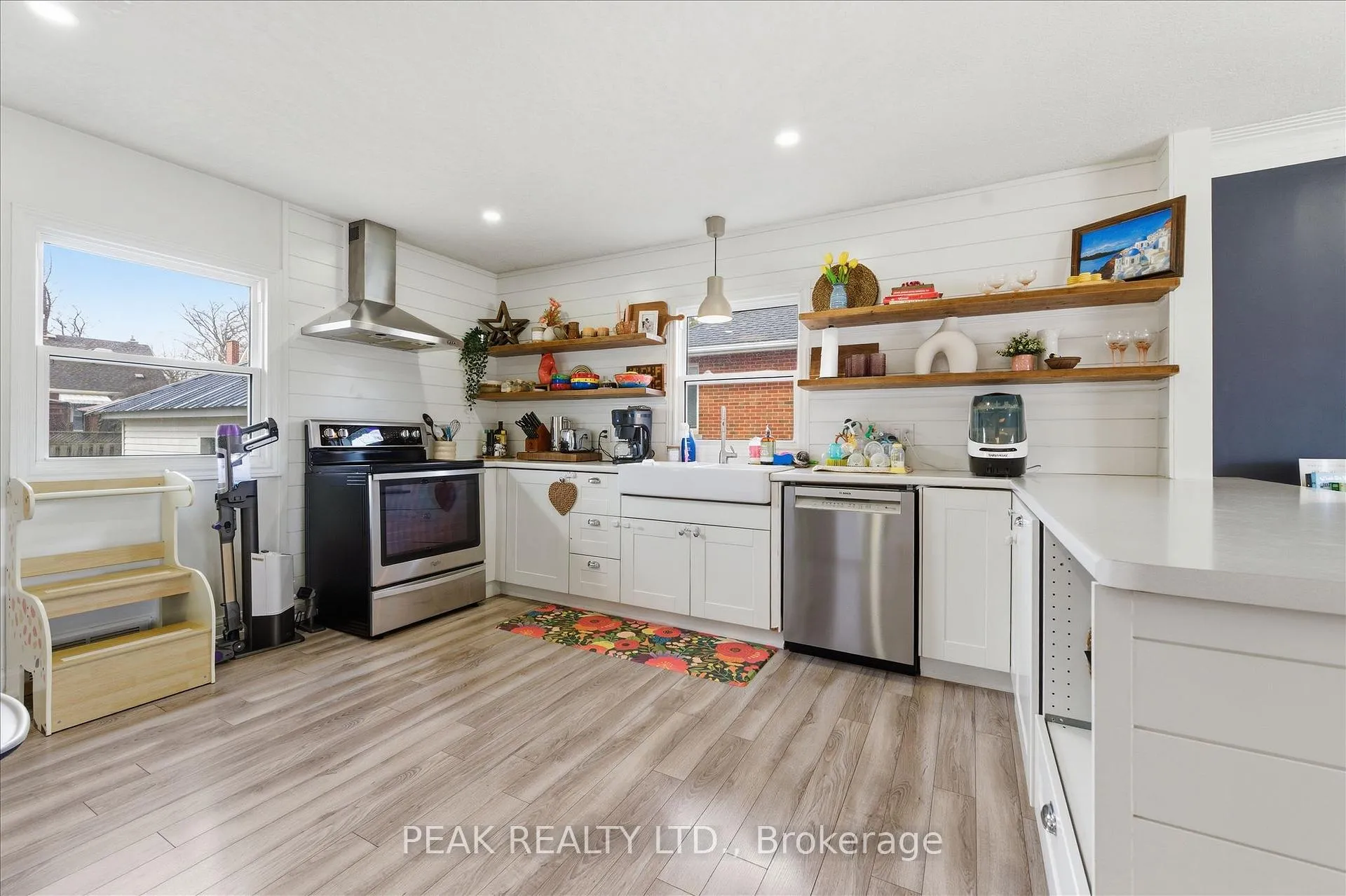 Photo 15 of 34 Scrimger Avenue, Cambridge — HOMEH