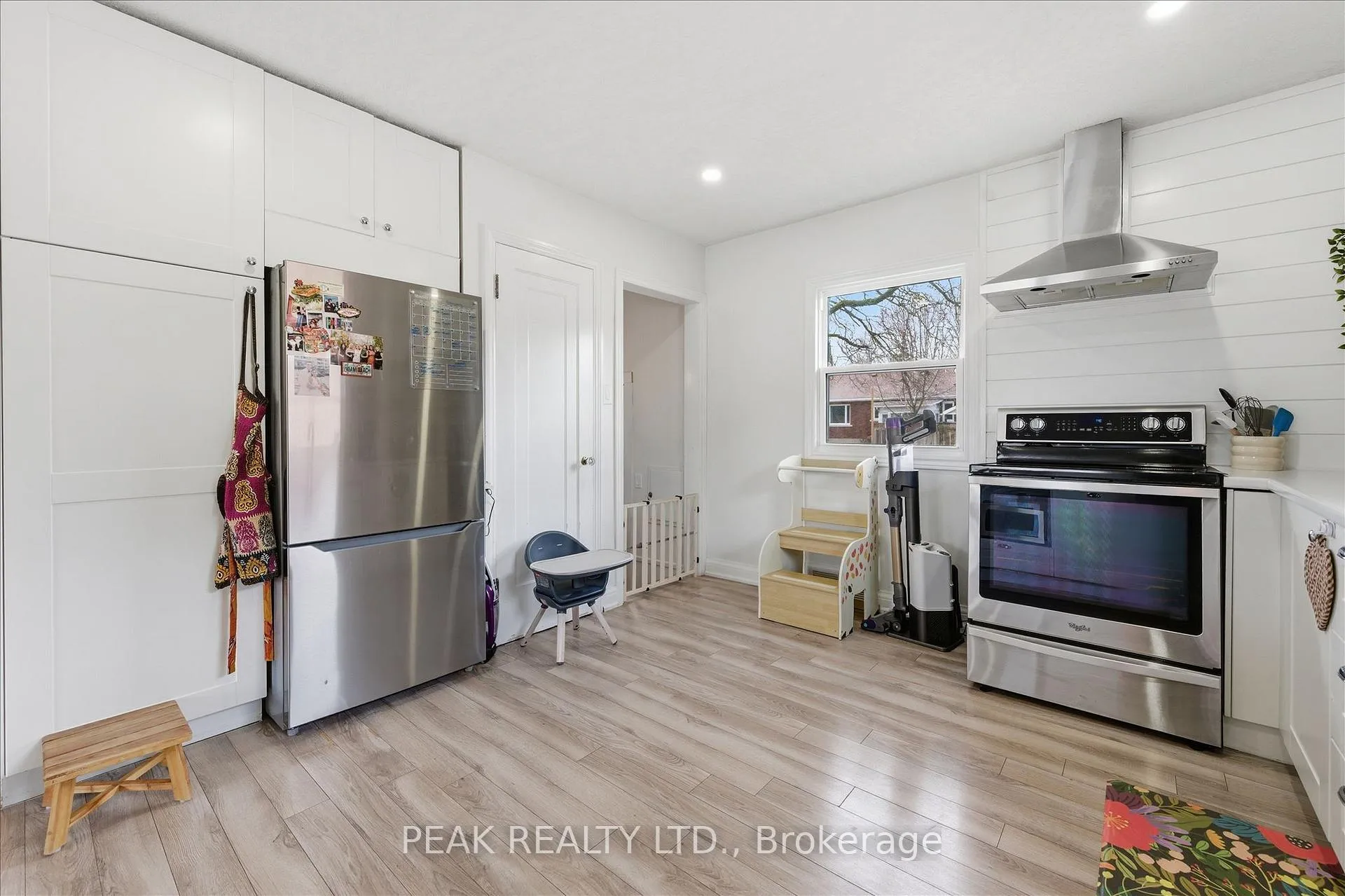 Photo 16 of 34 Scrimger Avenue, Cambridge — HOMEH