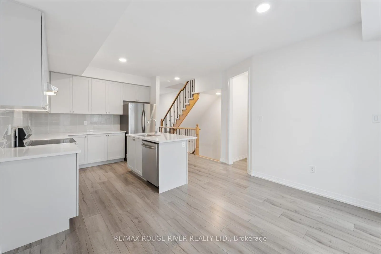 Photo 9 of 79 Bavin Street, Clarington, Bowmanville — HOMEH