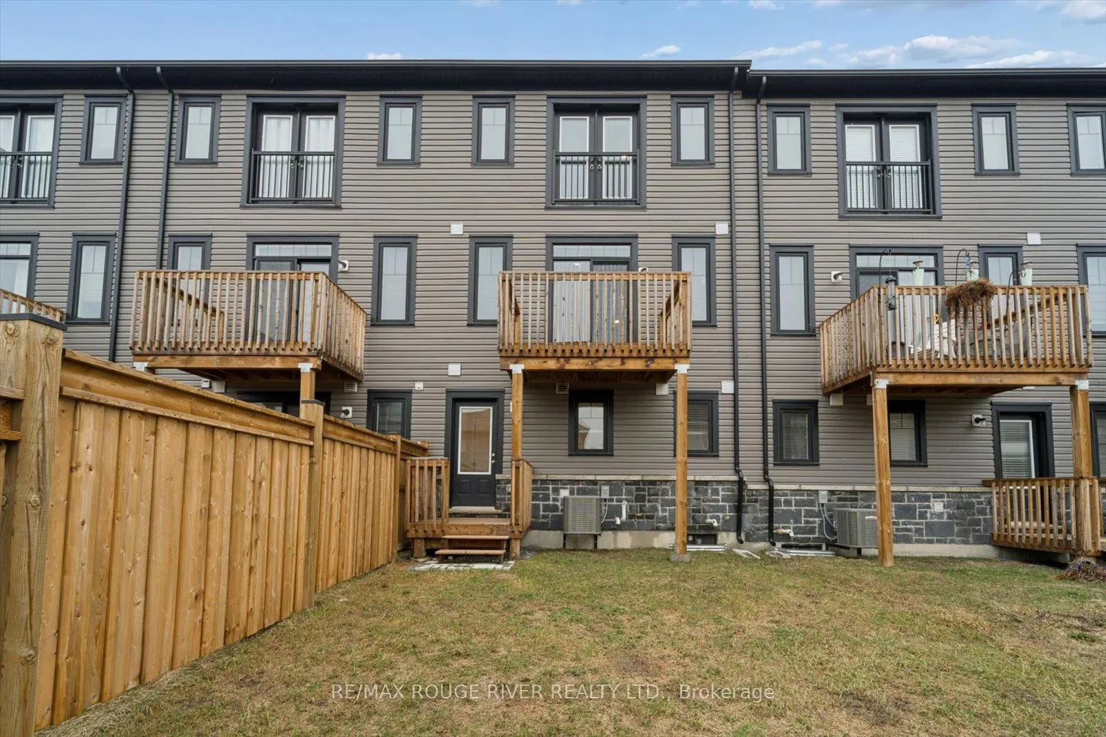 Photo 34 of 79 Bavin Street, Clarington, Bowmanville — HOMEH