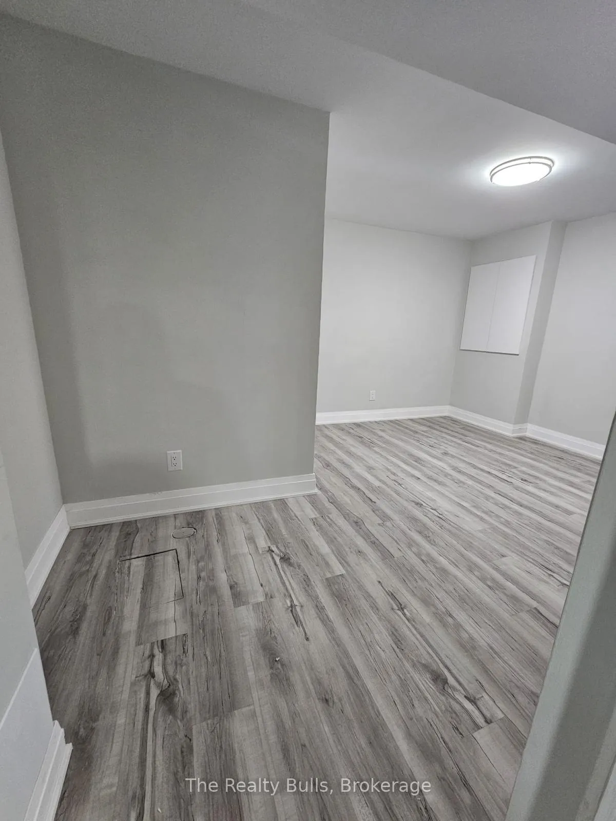 Photo 7 of Unit Basement, 1869 Narcissus Gardens, Pickering, Rural Pickering — HOMEH