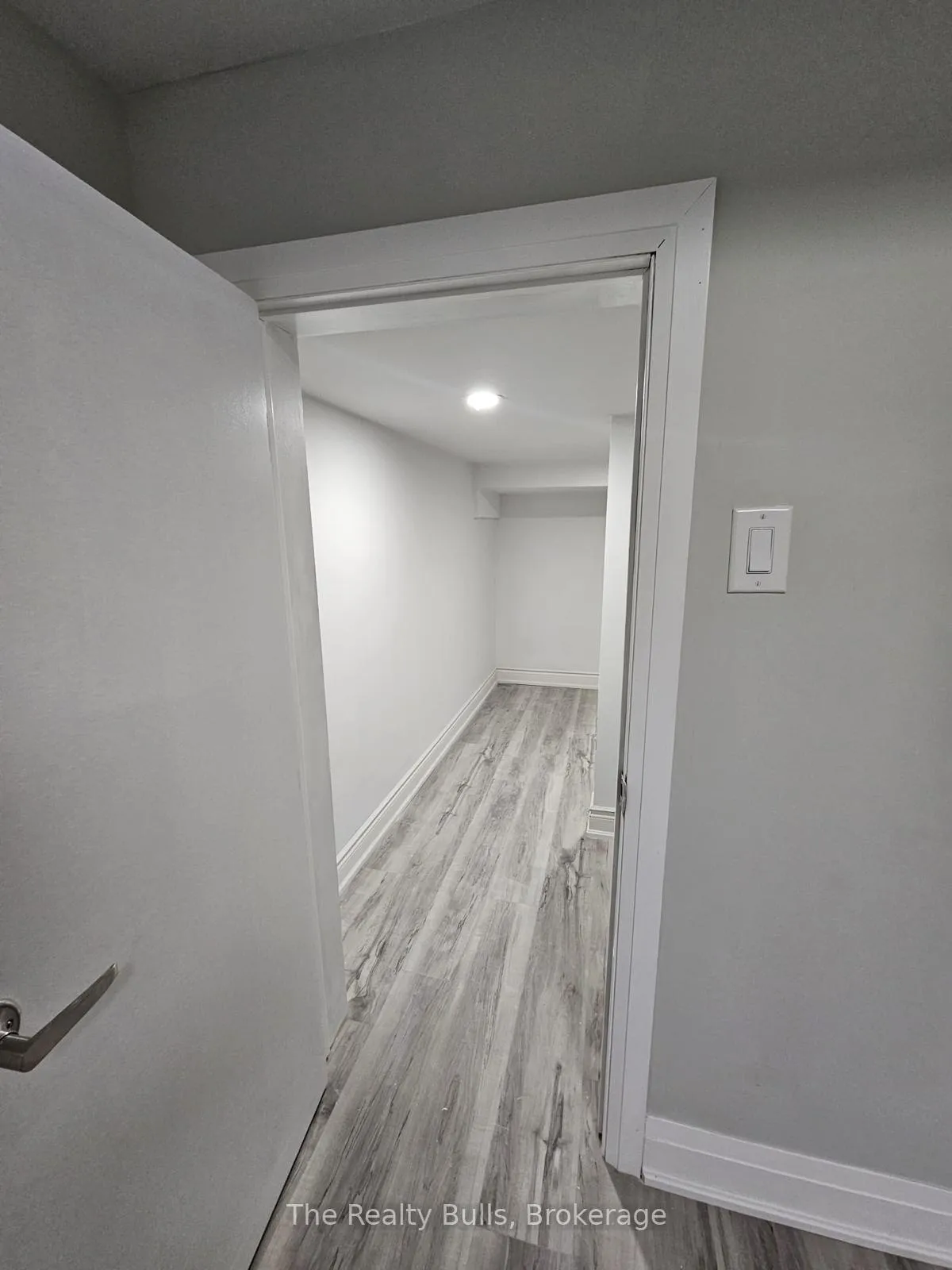 Photo 8 of Unit Basement, 1869 Narcissus Gardens, Pickering, Rural Pickering — HOMEH