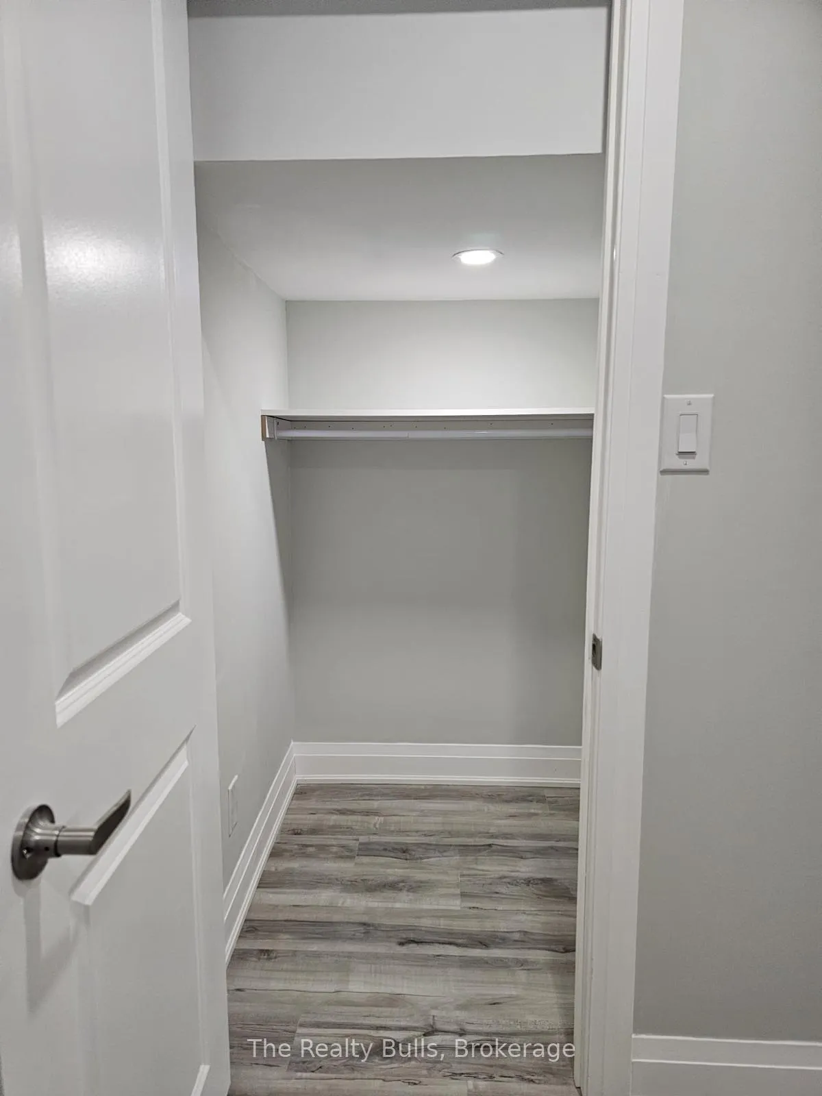 Photo 12 of Unit Basement, 1869 Narcissus Gardens, Pickering, Rural Pickering — HOMEH
