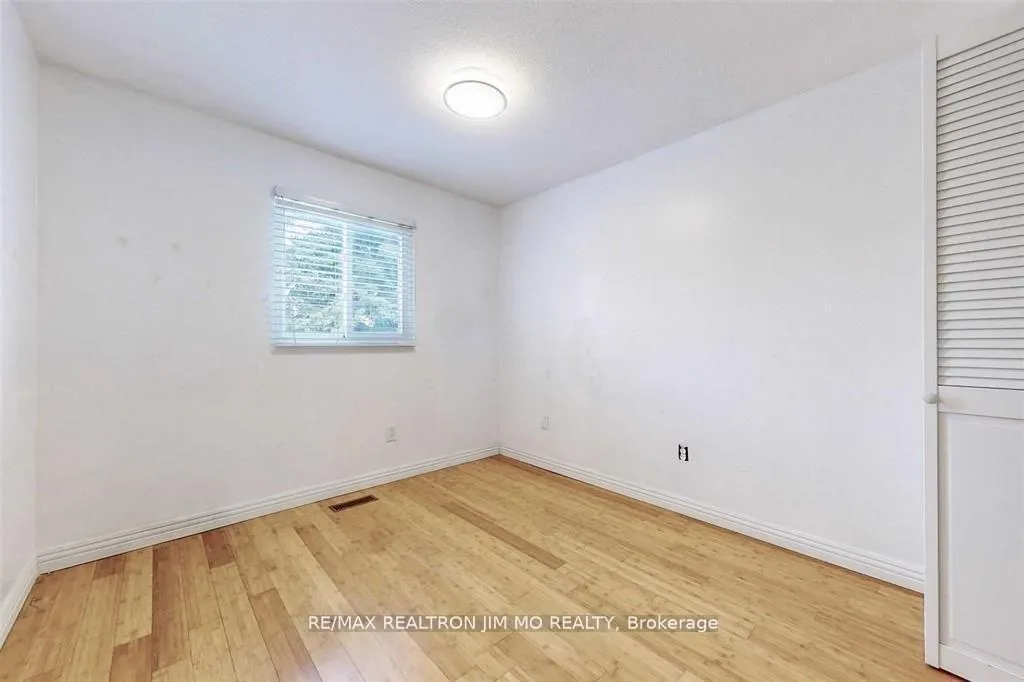 Photo 8 of 34 Ponymill Drive, Scarborough, Milliken — HOMEH