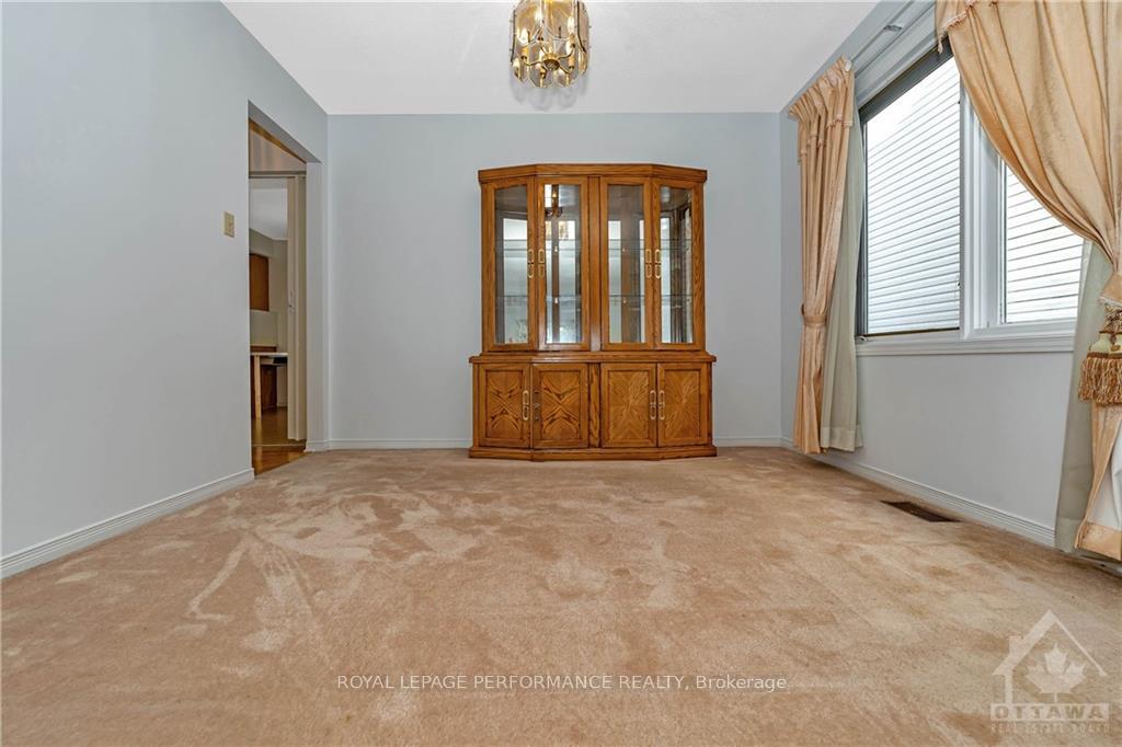 Photo 5 of 1353 Paardeburgh Avenue, Ottawa, Ellwood — HOMEH