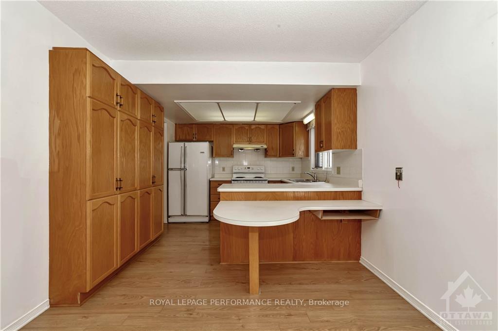 Photo 10 of 1353 Paardeburgh Avenue, Ottawa, Ellwood — HOMEH