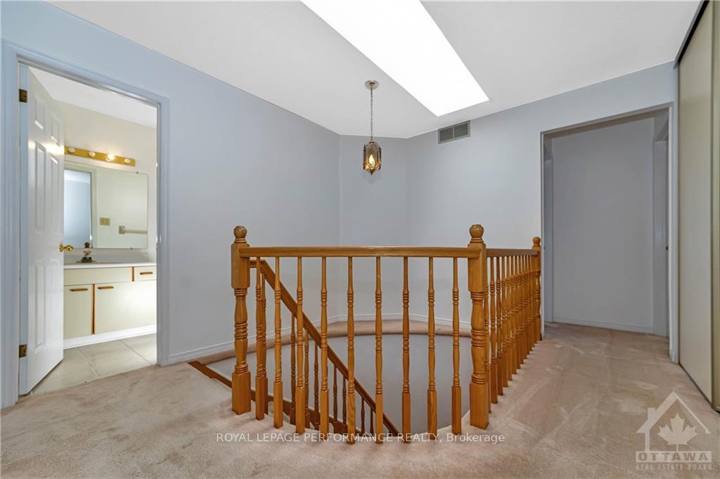 Photo 16 of 1353 Paardeburgh Avenue, Ottawa, Ellwood — HOMEH