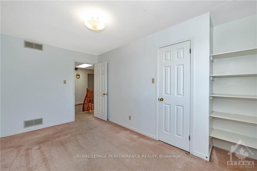 Photo 23 of 1353 Paardeburgh Avenue, Ottawa, Ellwood — HOMEH