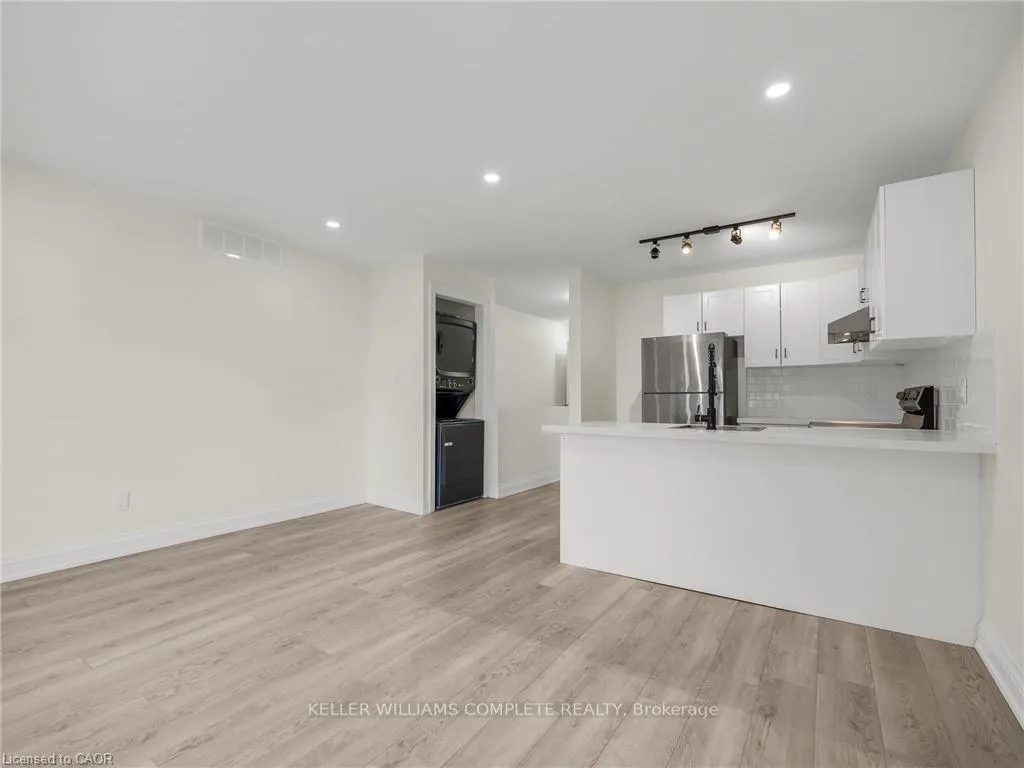 Photo 3 of Unit MAIN, 718 Cannon Street E, Hamilton, Stipley — HOMEH