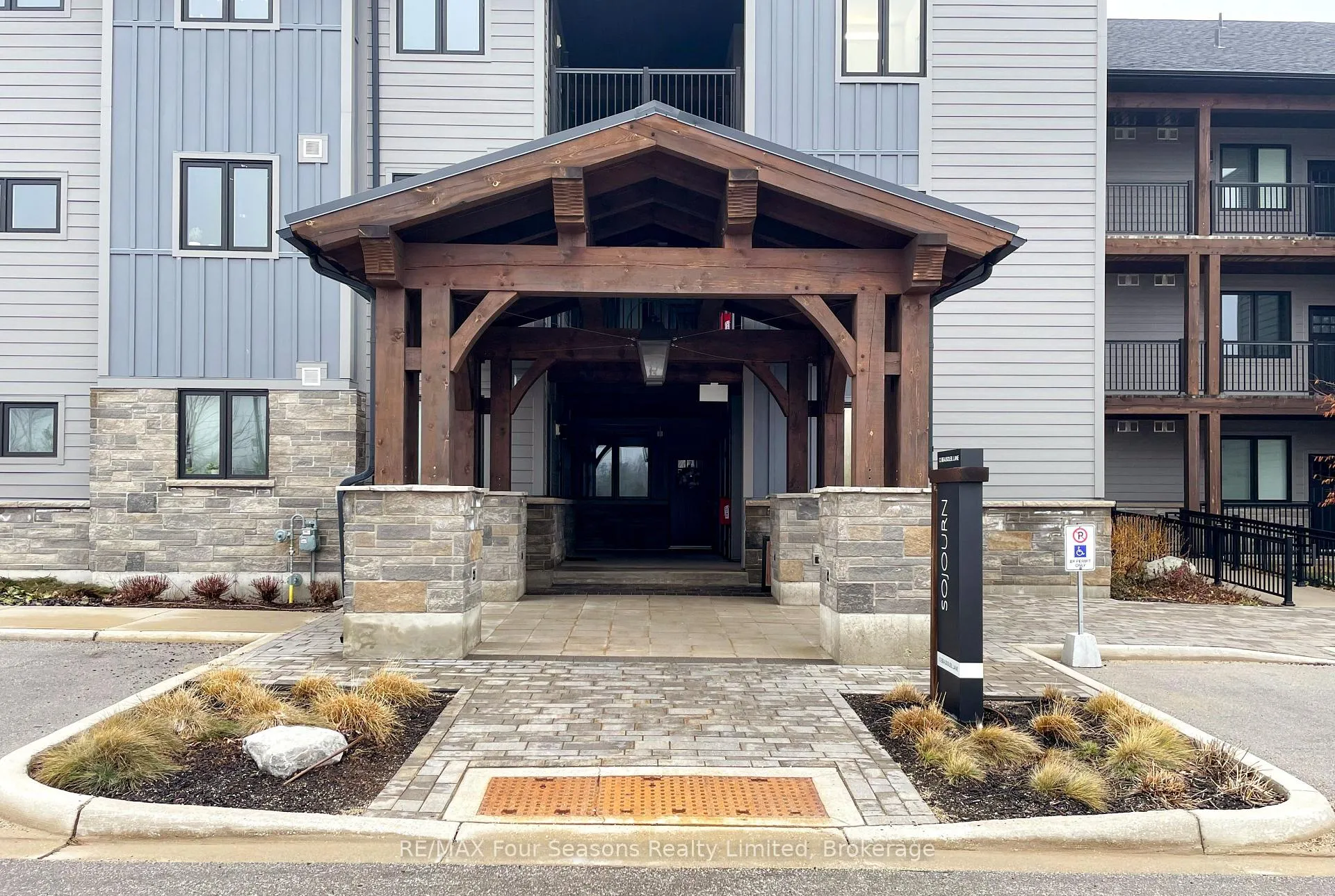 Photo 2 of Unit 107, 12 Beausoleil Lane, Blue Mountains — HOMEH