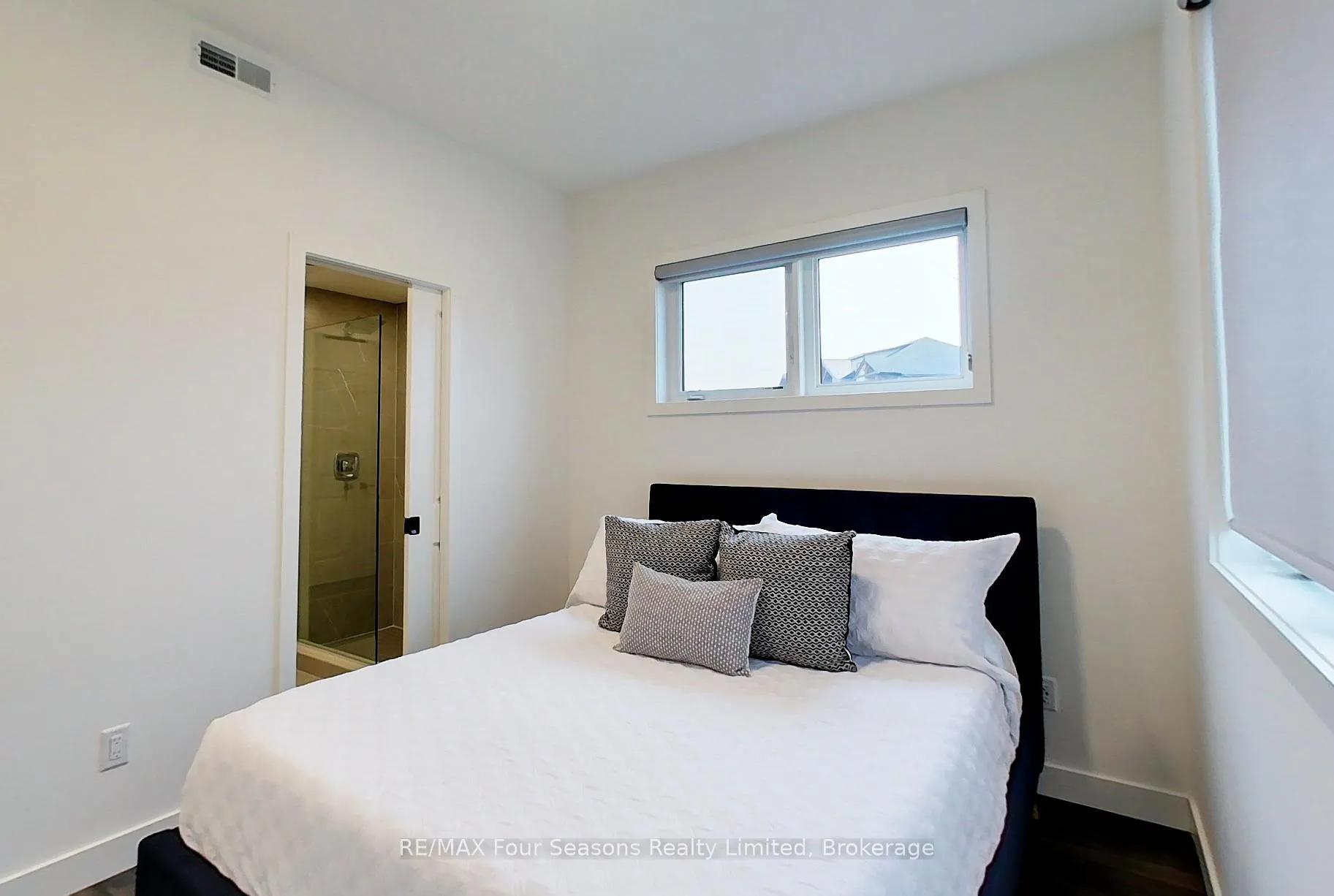 Photo 18 of Unit 107, 12 Beausoleil Lane, Blue Mountains — HOMEH