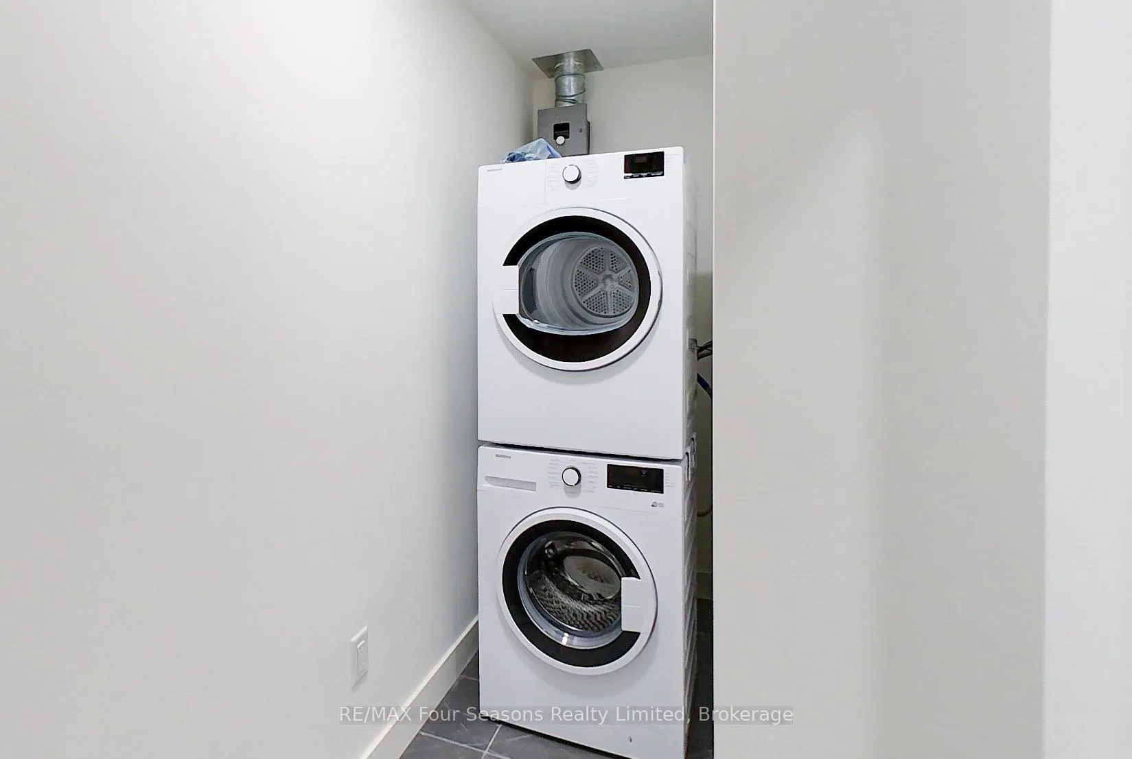 Photo 26 of Unit 107, 12 Beausoleil Lane, Blue Mountains — HOMEH